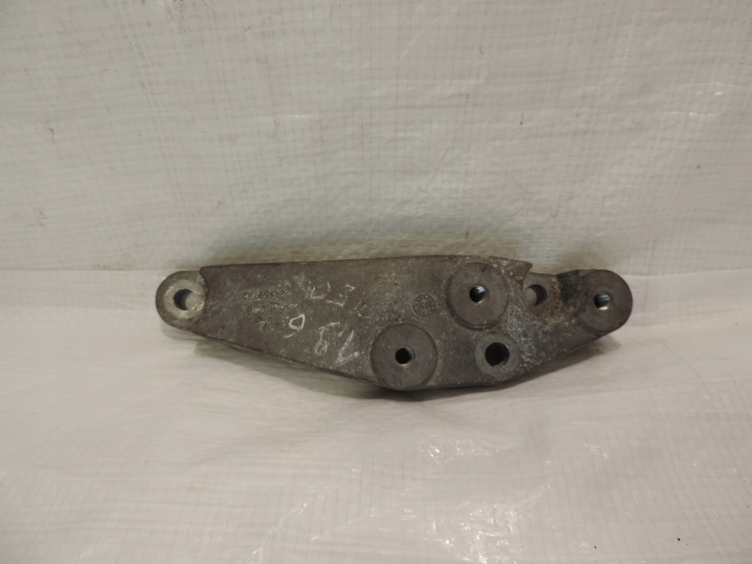 OPEL Zafira B Astra H III Łapa skrzyni 1.9 CDTI 24459782