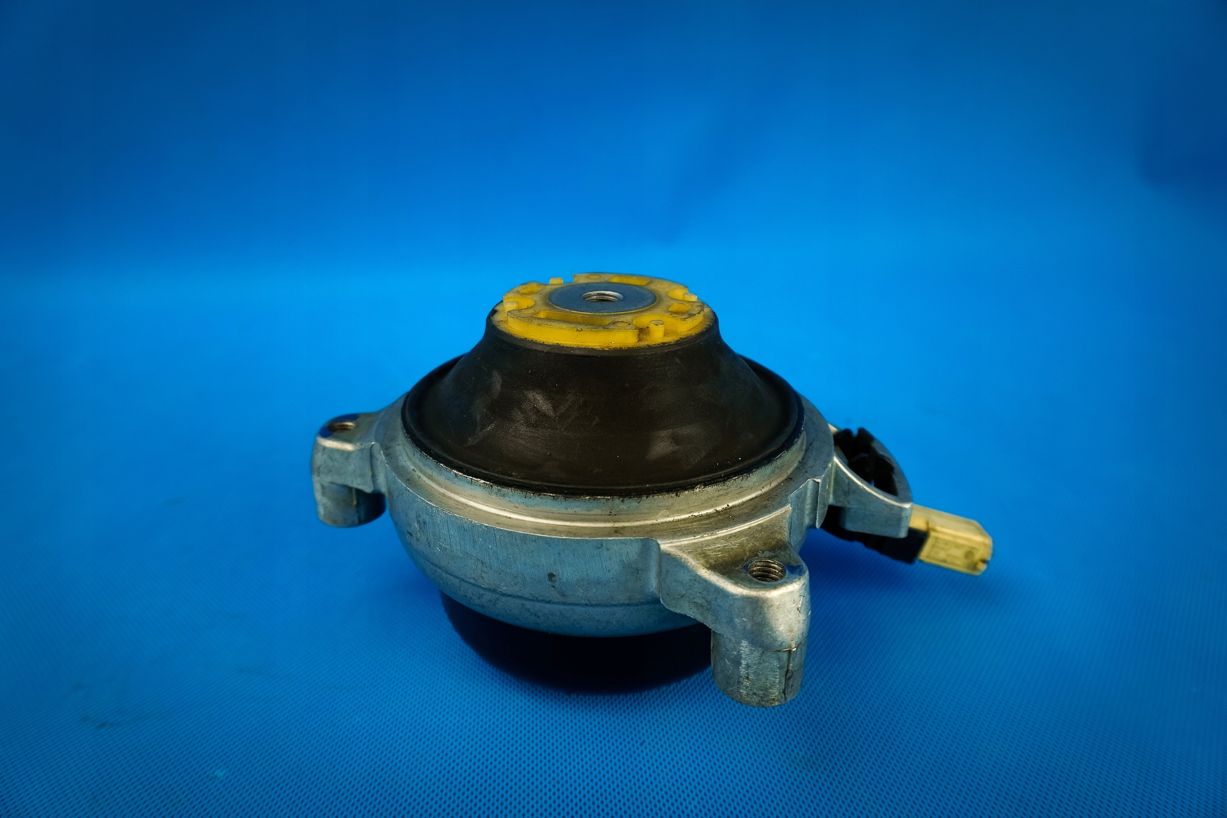 airbag držák převodovky převodů Audi Q7 4M 4M0399202E