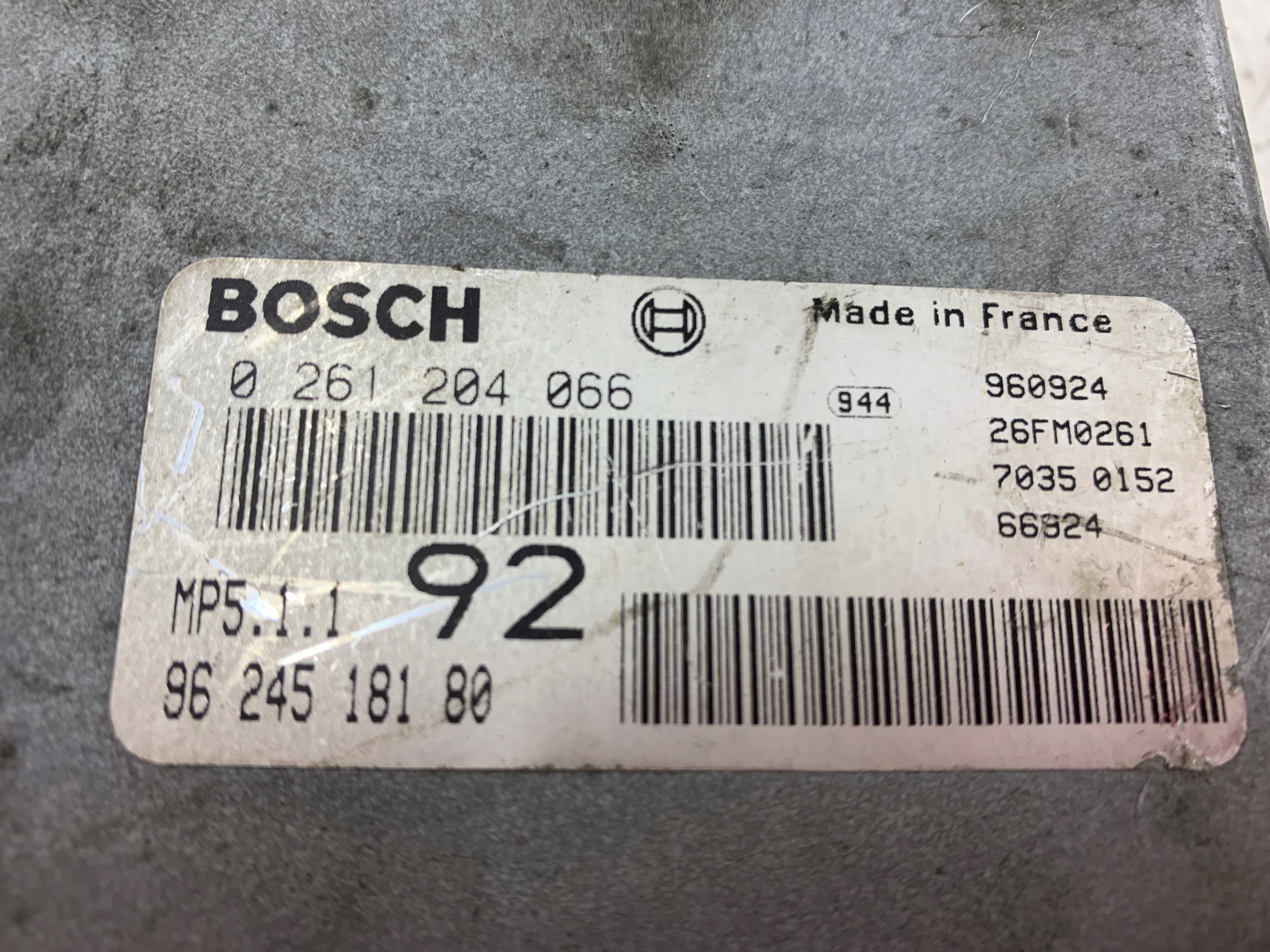 PEUGEOT 406 2.0 control unit of the engine 9624518180