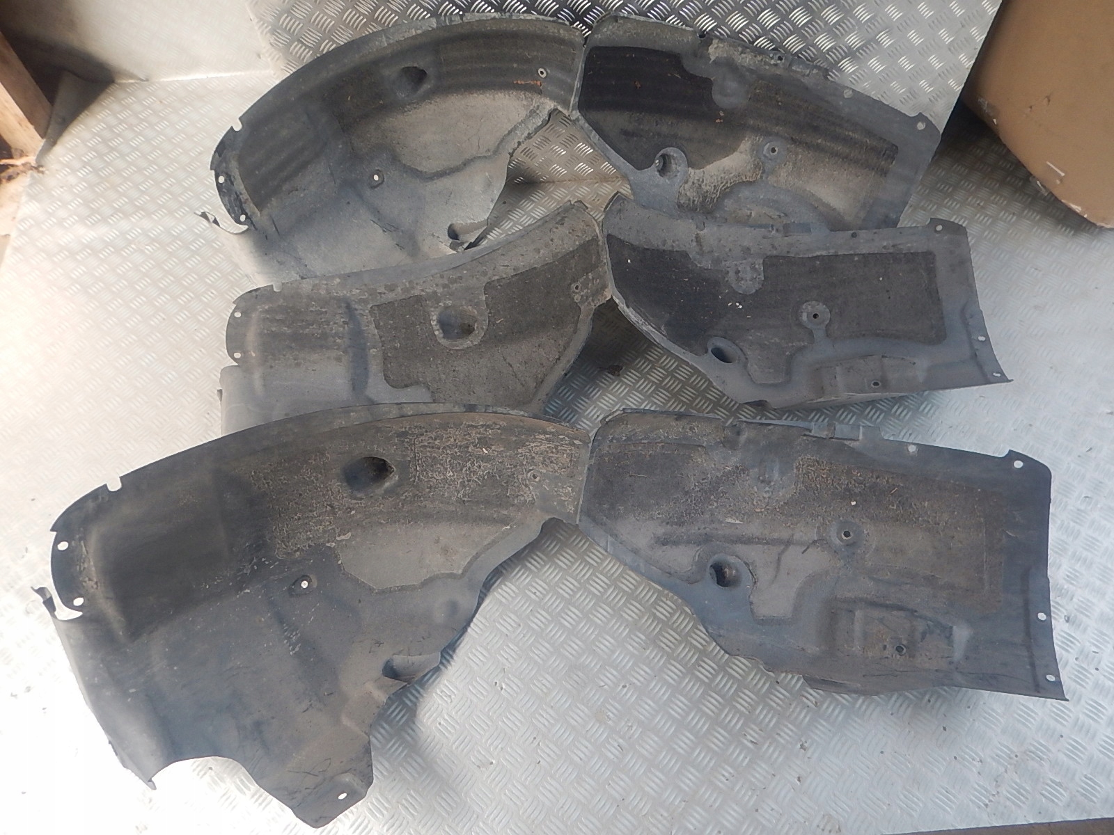 TESLA MODEL 3 PRAWE NADKOLE PRZÓD 1081582-00-D