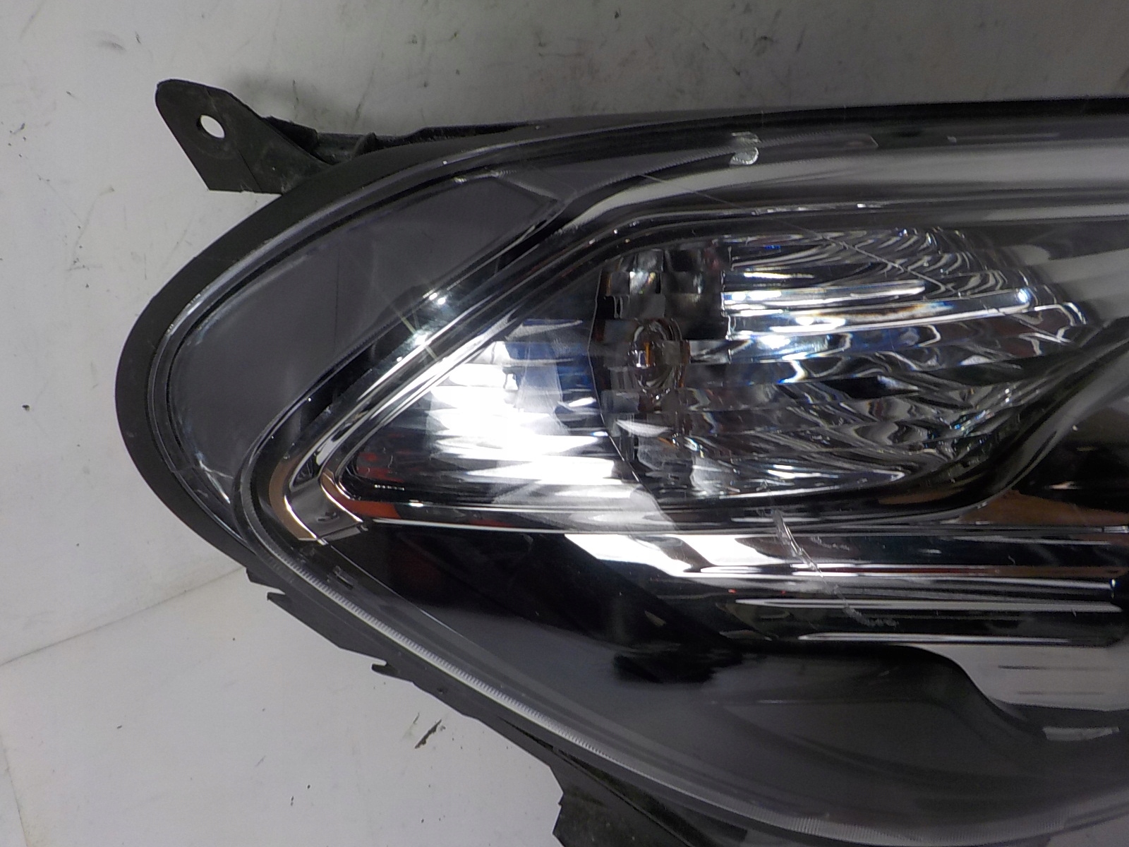 NISSAN QASHQAI J10 XENON LIFT light right front front UK