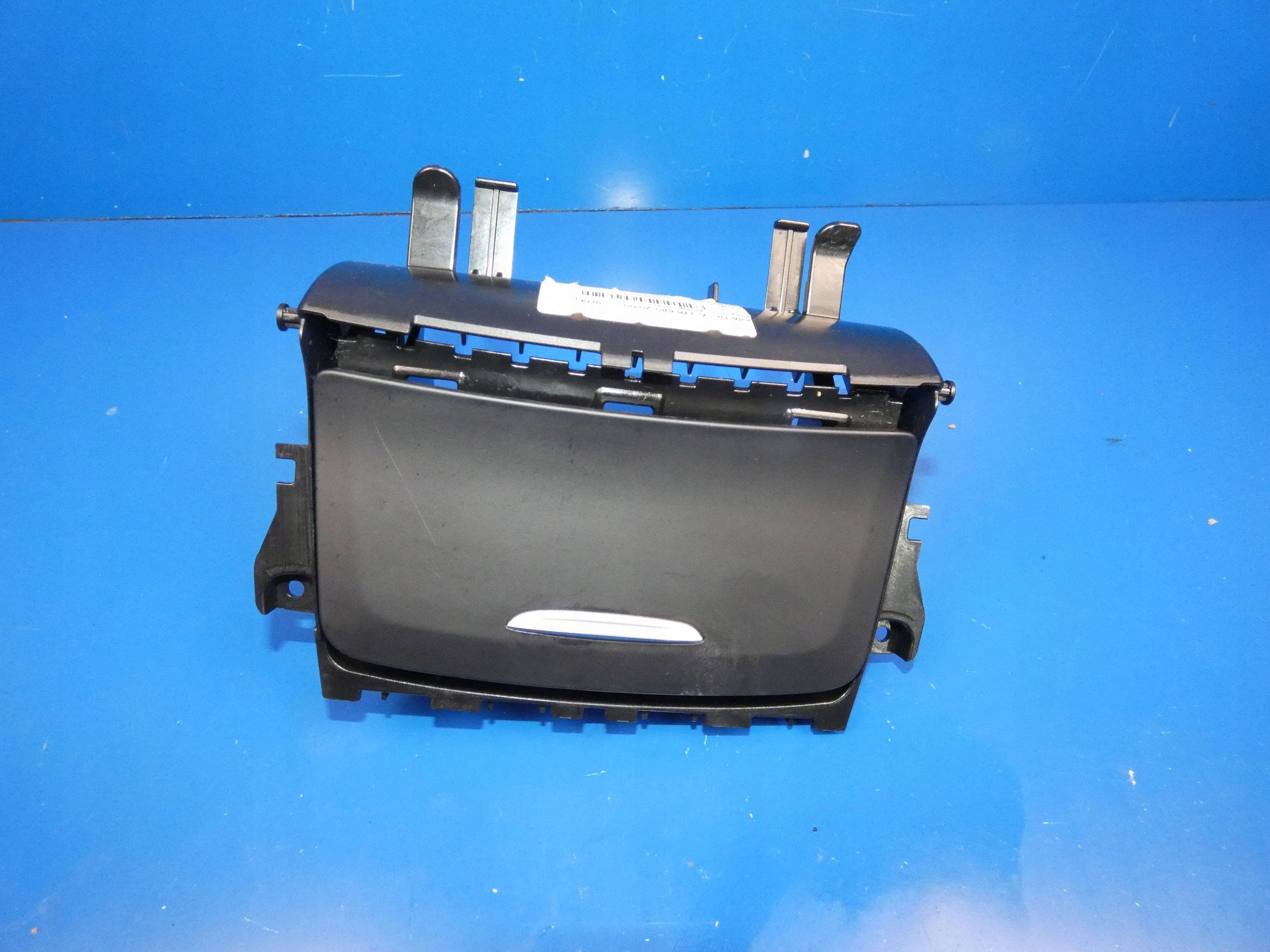 MERCEDES CLA W117 W176 ashtray passenger compartment tunnel middle