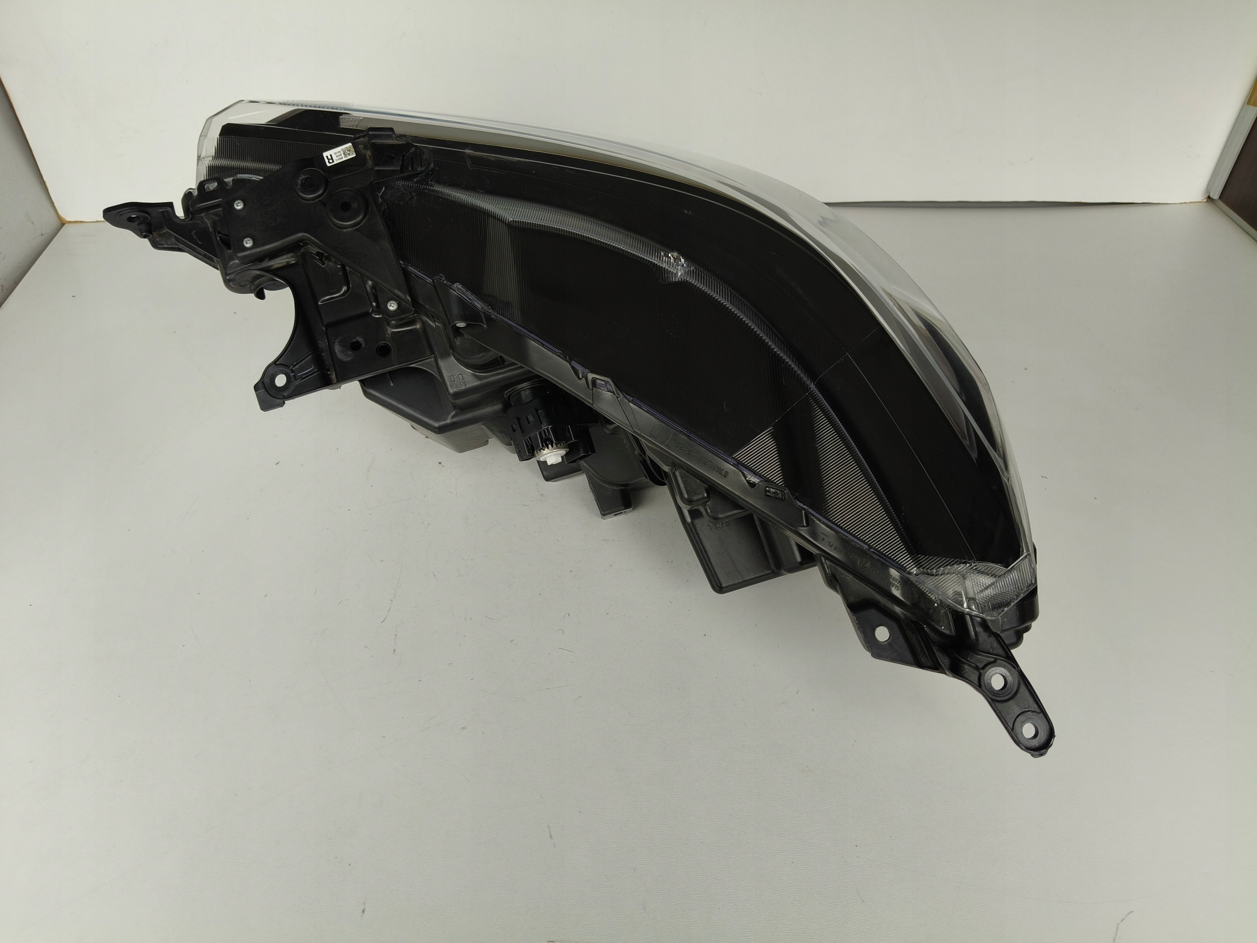 light right REFLEKTOR SUZUKI SX4 S-CROSS 22- FULL LED