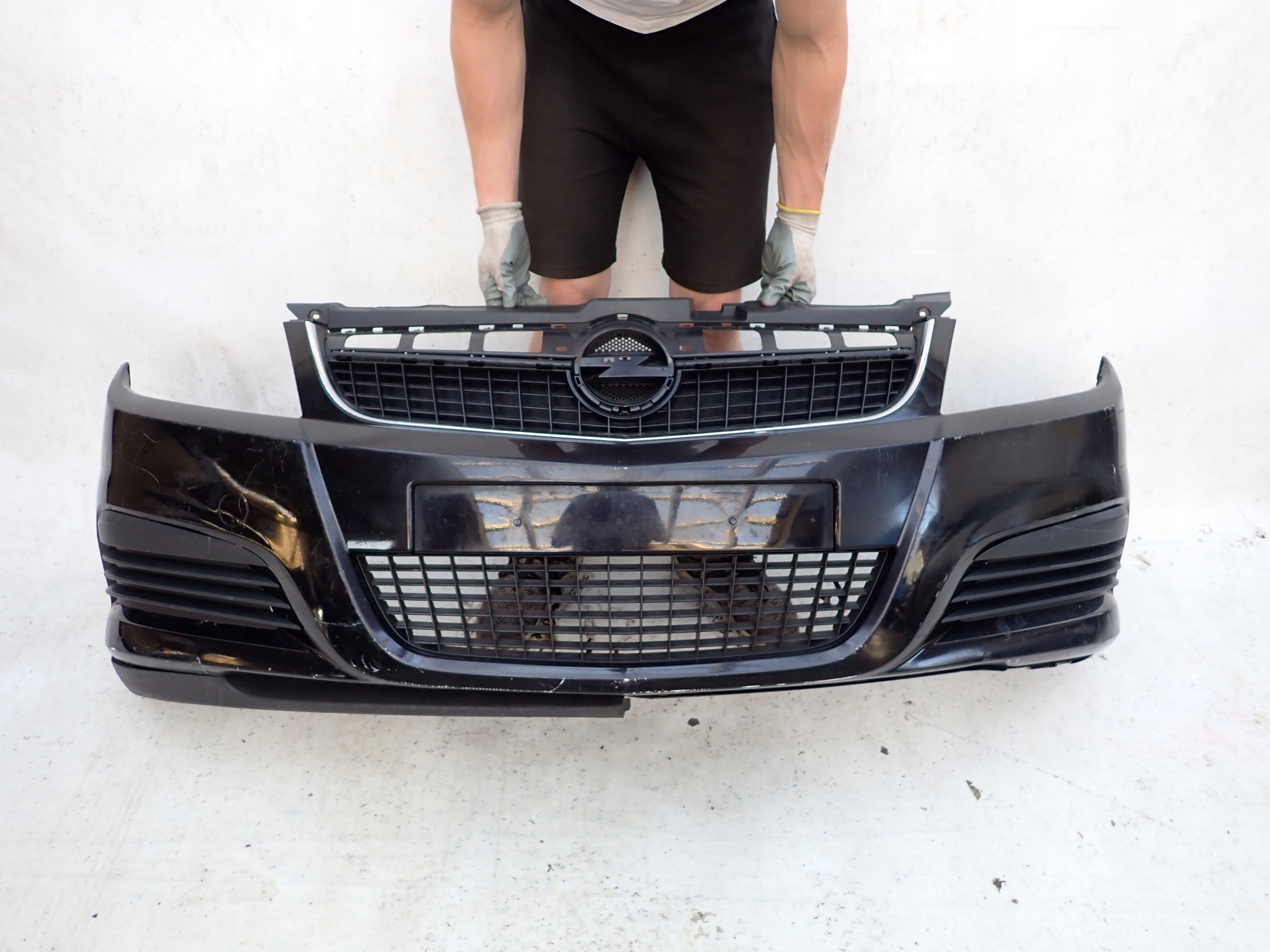 OPEL ASTRA III H 04-07 bumper front front