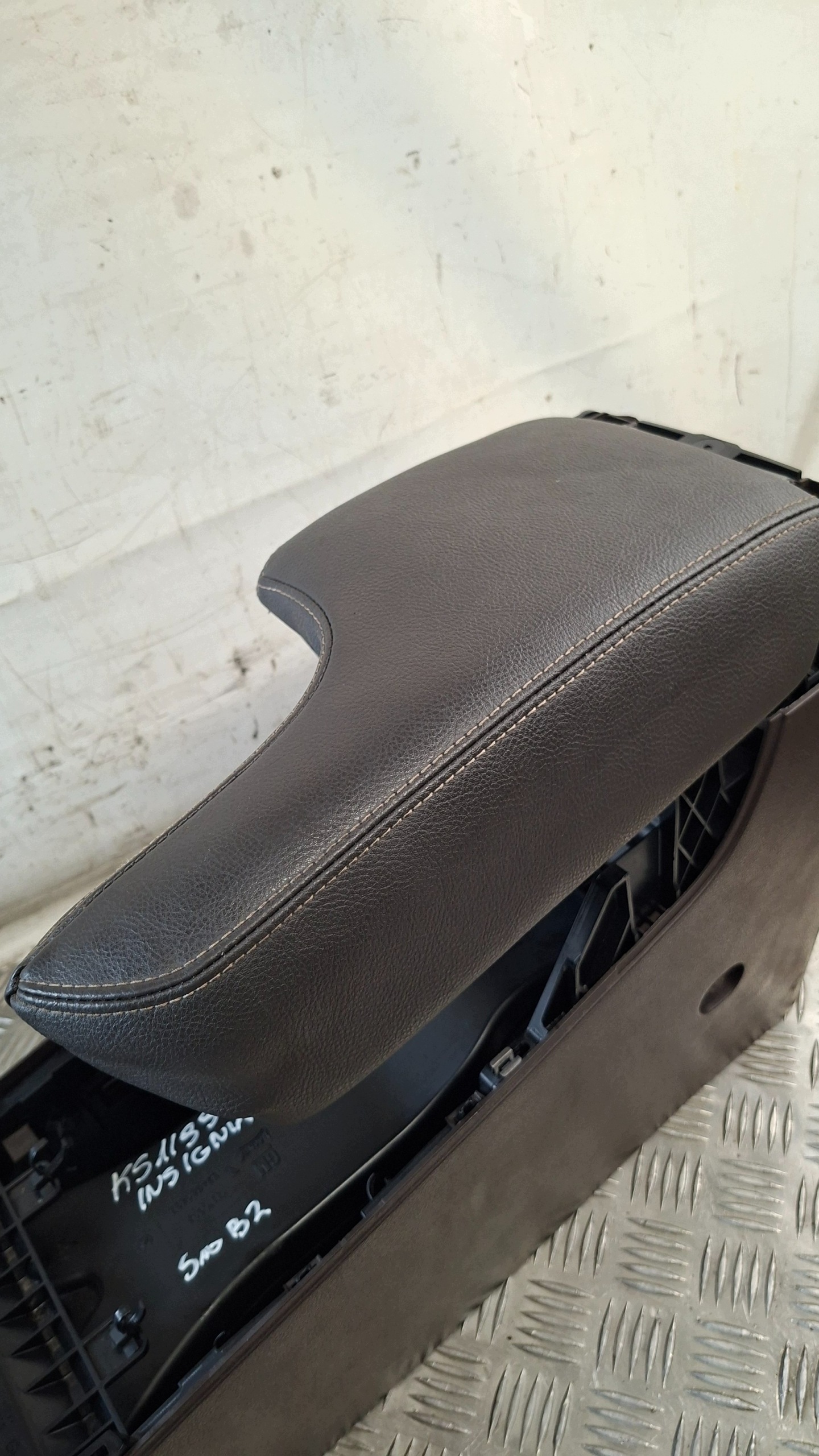 bracciolo TUNEL OPEL INSIGNIA A 13310902 524960853