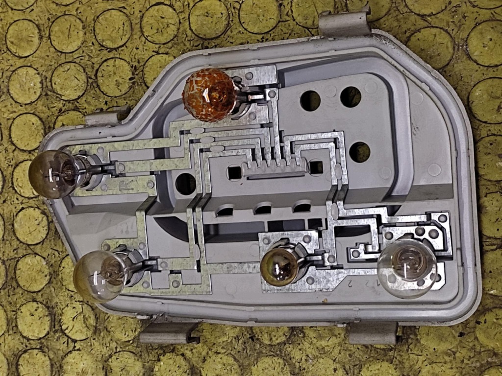 VW POLO IV light right rear part 6Q6945096B