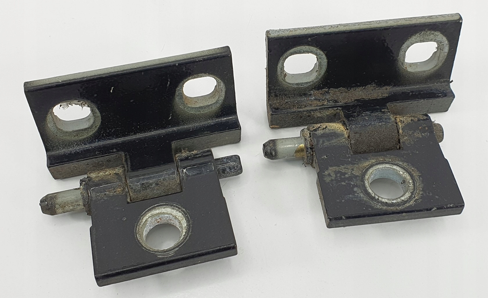 ZAWIASY DRZWI LEWY PRZOD VOLVO S80 I PARA