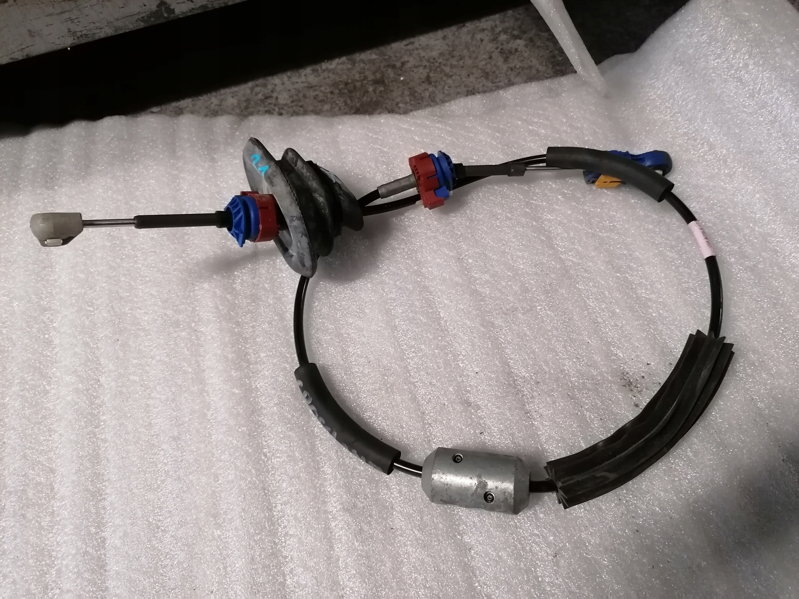 21 ТРОС ПЕРЕМИКАННЯ ПЕРЕДАЧ CROSSLAND X АВТОМАТ