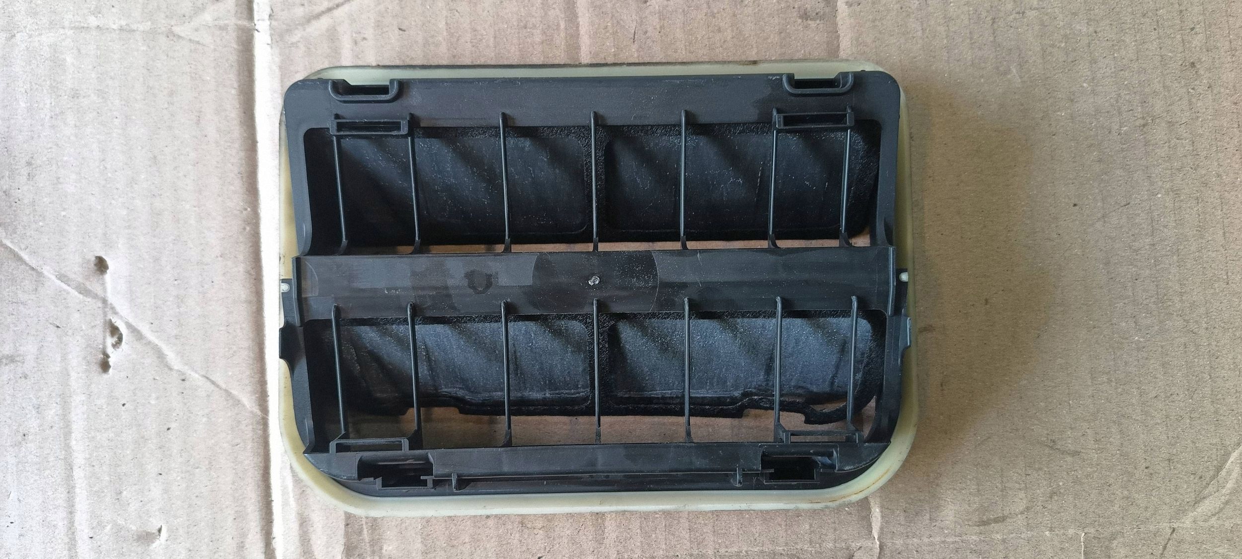 grid WENTYLACYJNA grid DEKOMPRESJI left HONDA CIVIC X 2019R