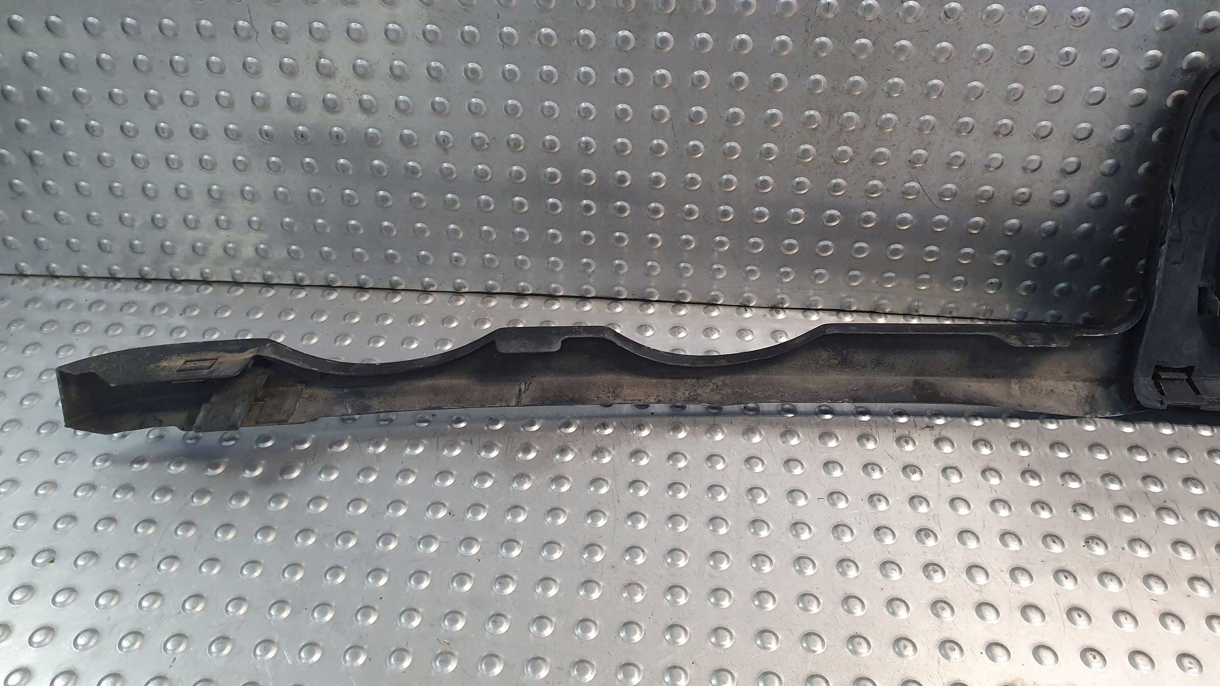 grill grille 51331973825 BMW E34 93