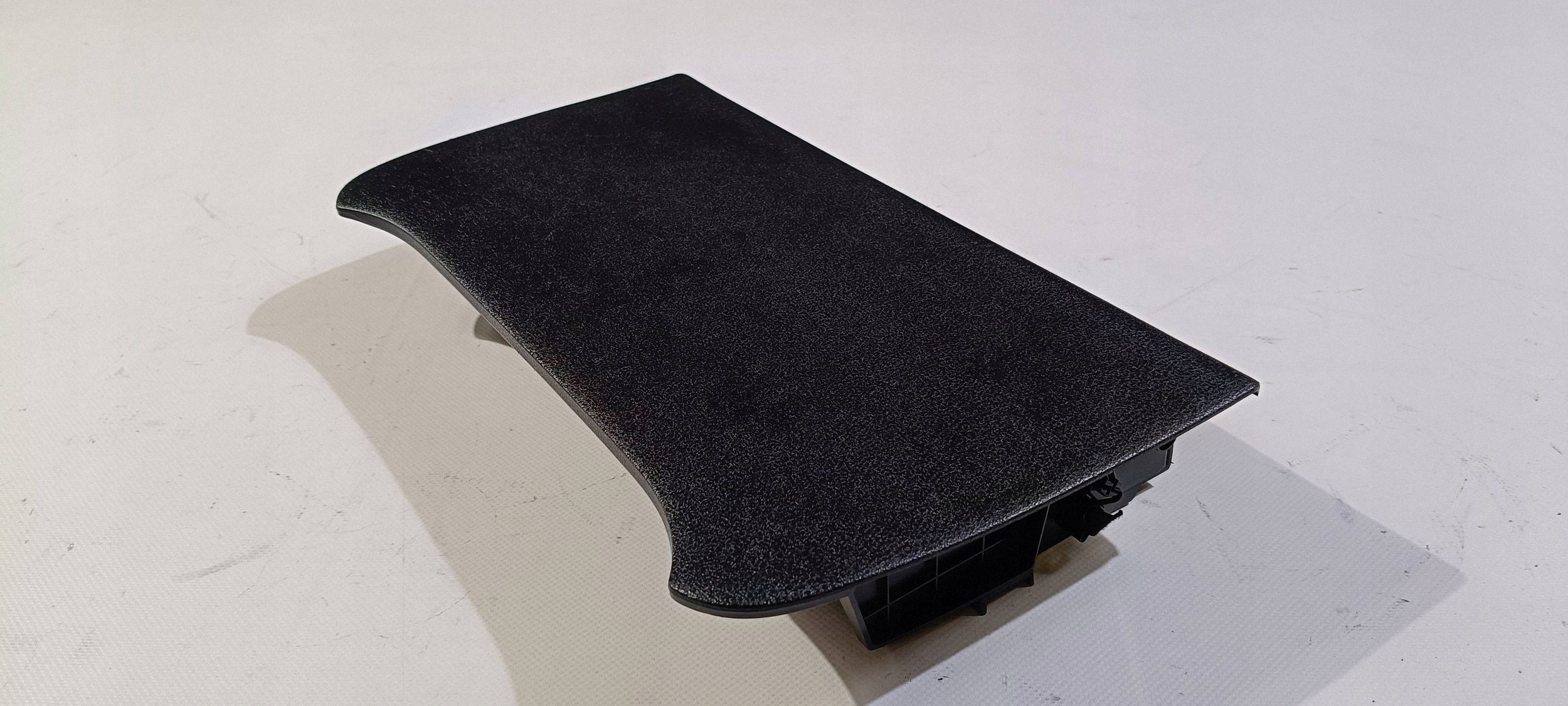 passenger compartment rear part rear right Nissan 370z 2009