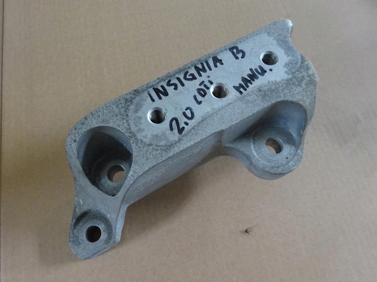 22985095 - Кронштейн лапа коробки OPEL INSIGNIA B II 2,0 cdti