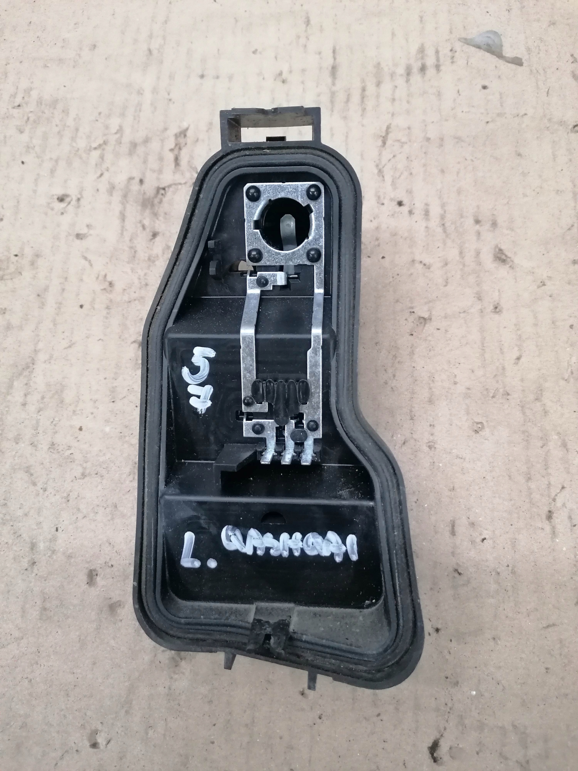 WKLAD LAMPY WTYCZKA LEWY NISSAN QASHQAI J10 LIFT