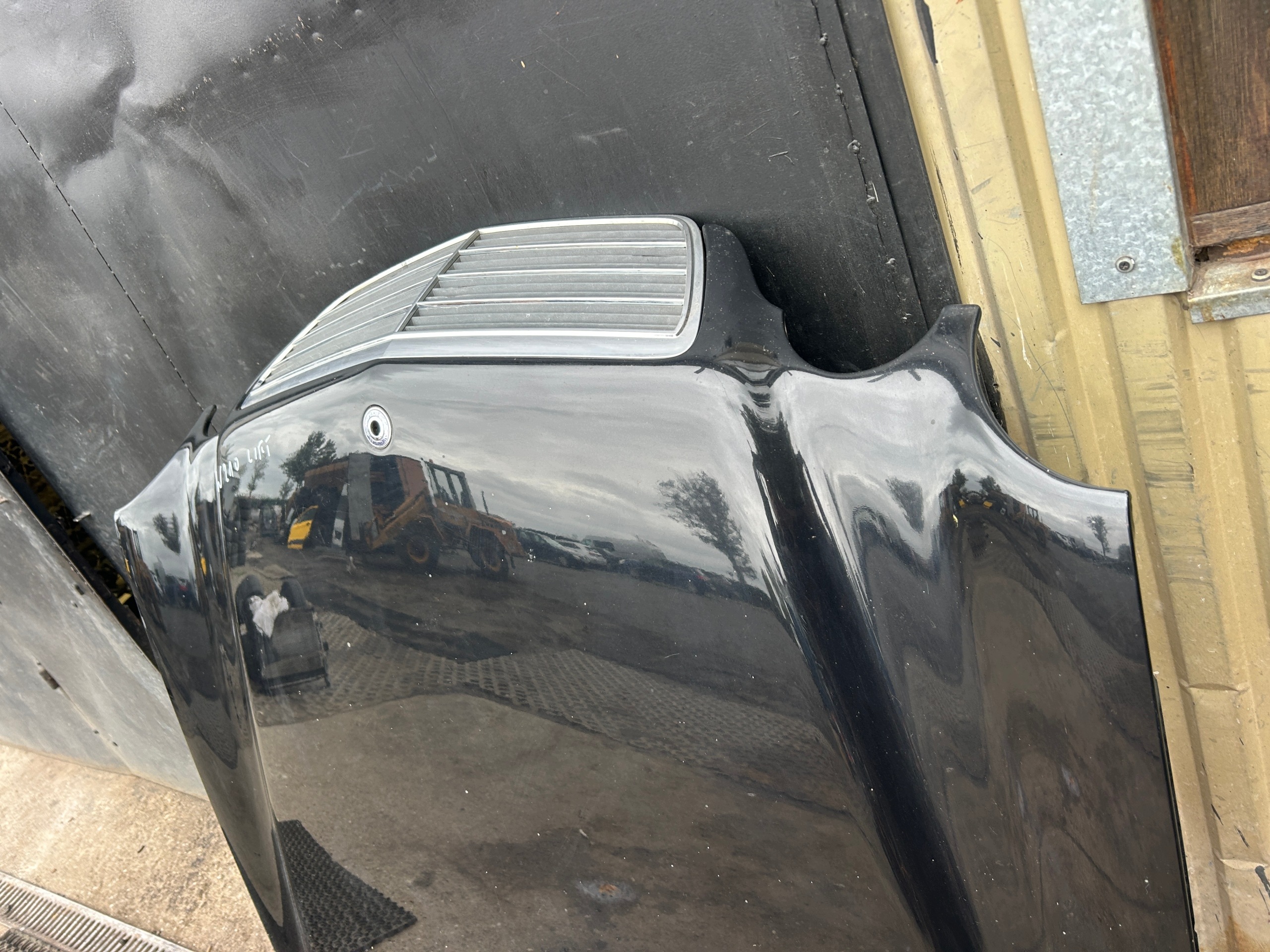 MERCEDES W210 LIFT capot