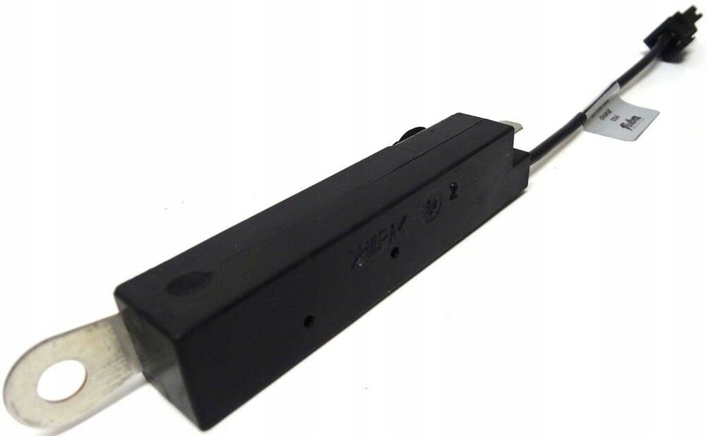 Anténní zesilovač Mercedes W204 W212