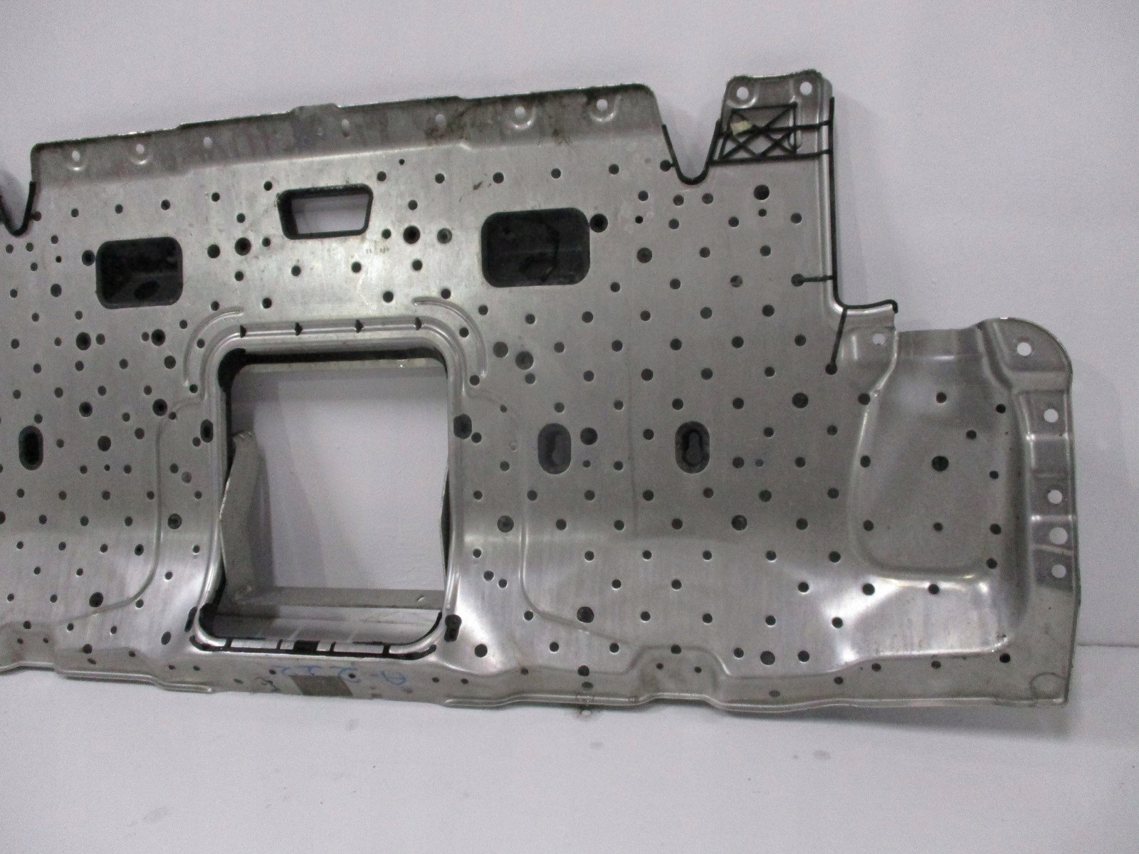Перегородка MERCEDES A2226465700