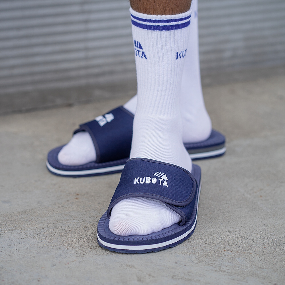 DAMSKIE KLAPKI PIANKOWE 39 GRANATOWE KUBOTA RZEP WYGODNE KLAPKI NA RZEP 39 Długość wkładki 25 cm