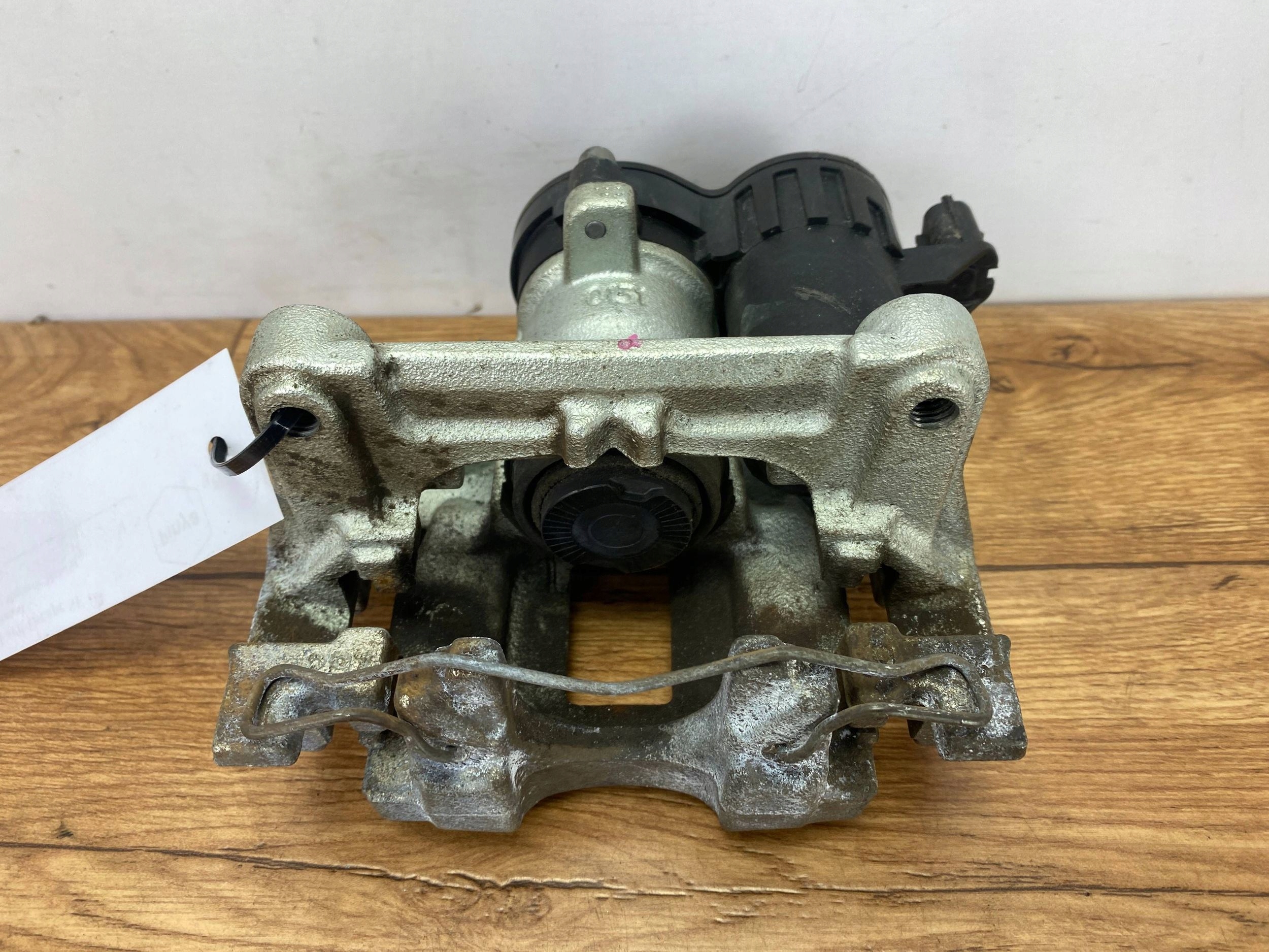 caliper brake rear left Ford Escape IV Kuga MK3 2020+