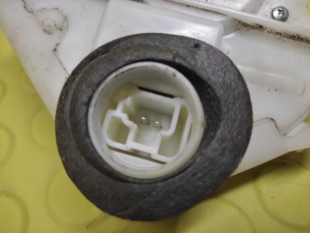 DAIHATSU CUORE lock door right front