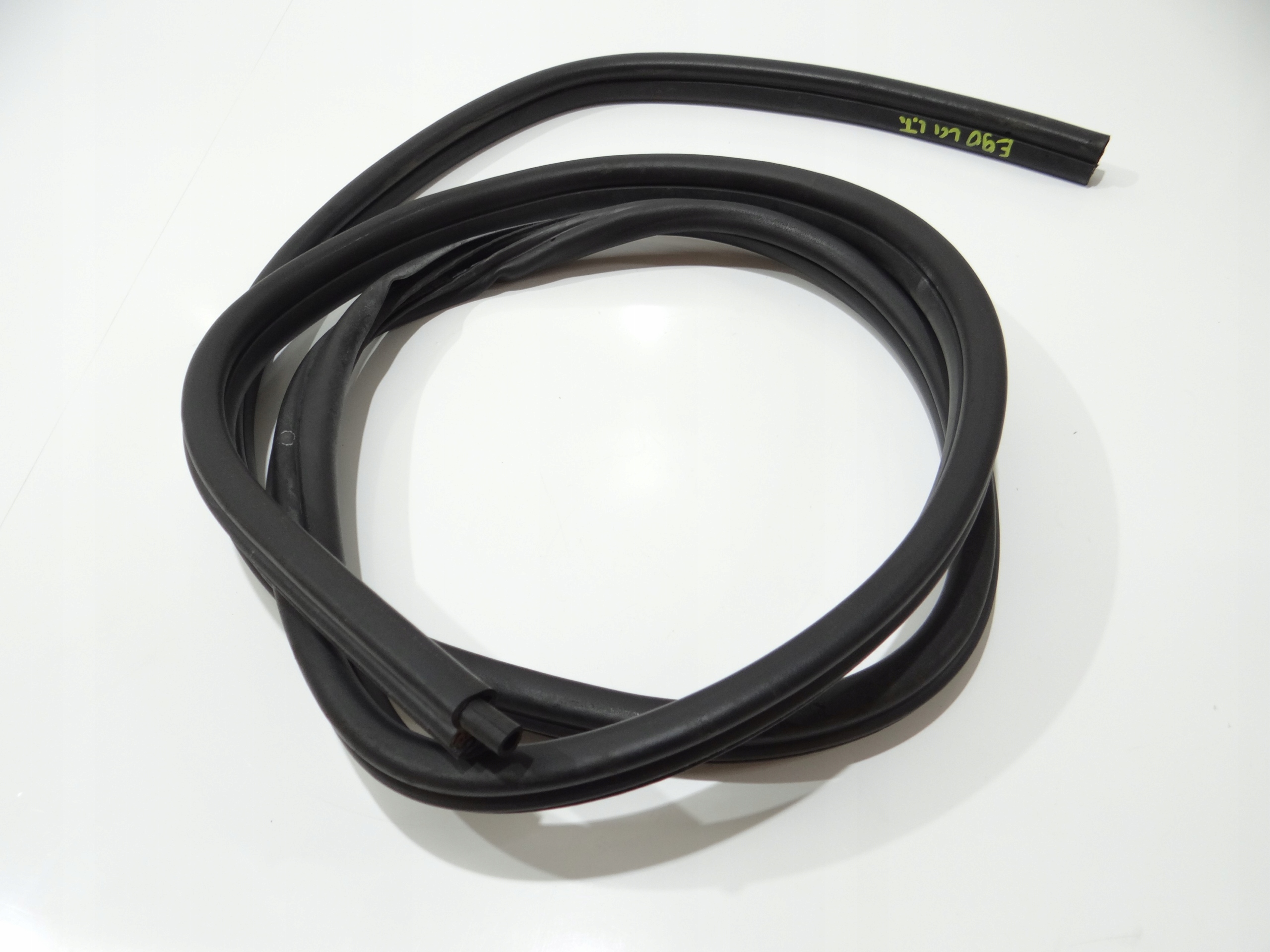 Dichtsatz Tür links heck BMW E90 LCI 7247259