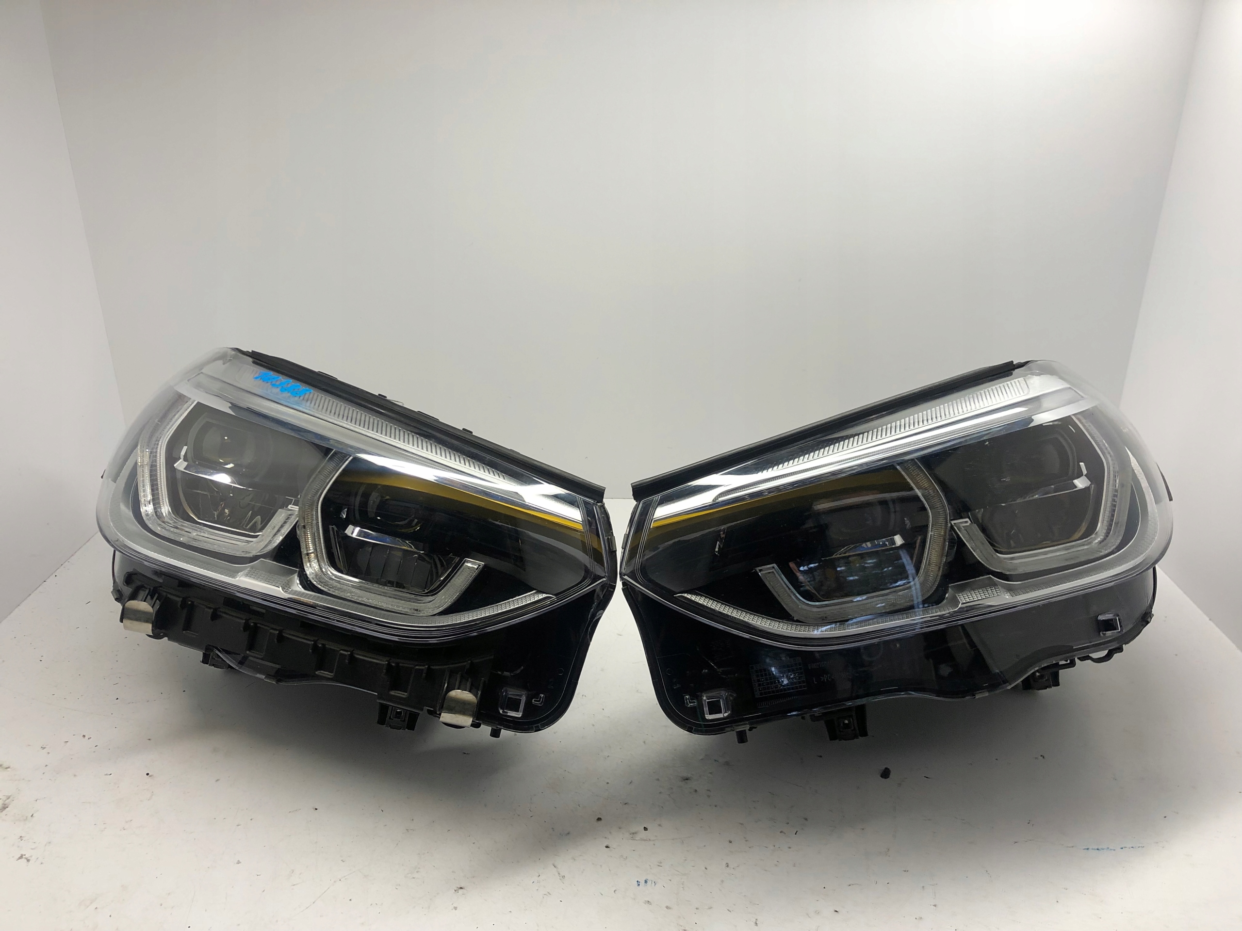 BMW X3 G01 lights LED ADAPTIVE left PRA 8739654/53