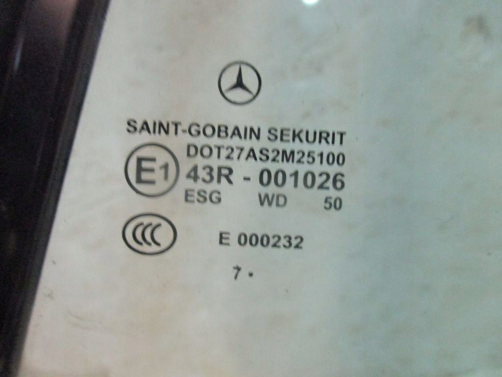 MERCEDES CLK W209 window bodywork rear part left