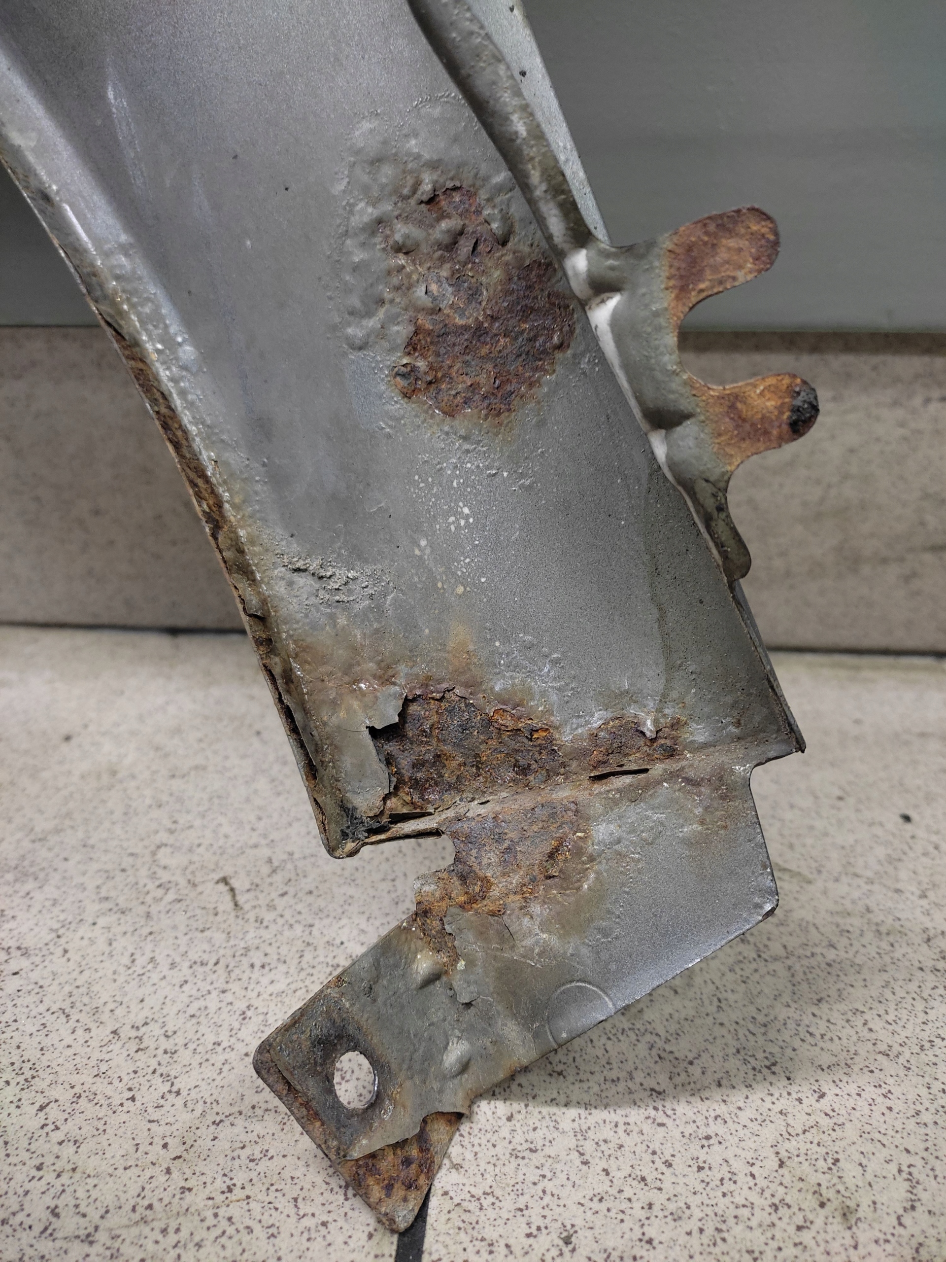 SAAB 9-3 fender right front LAKIER 279