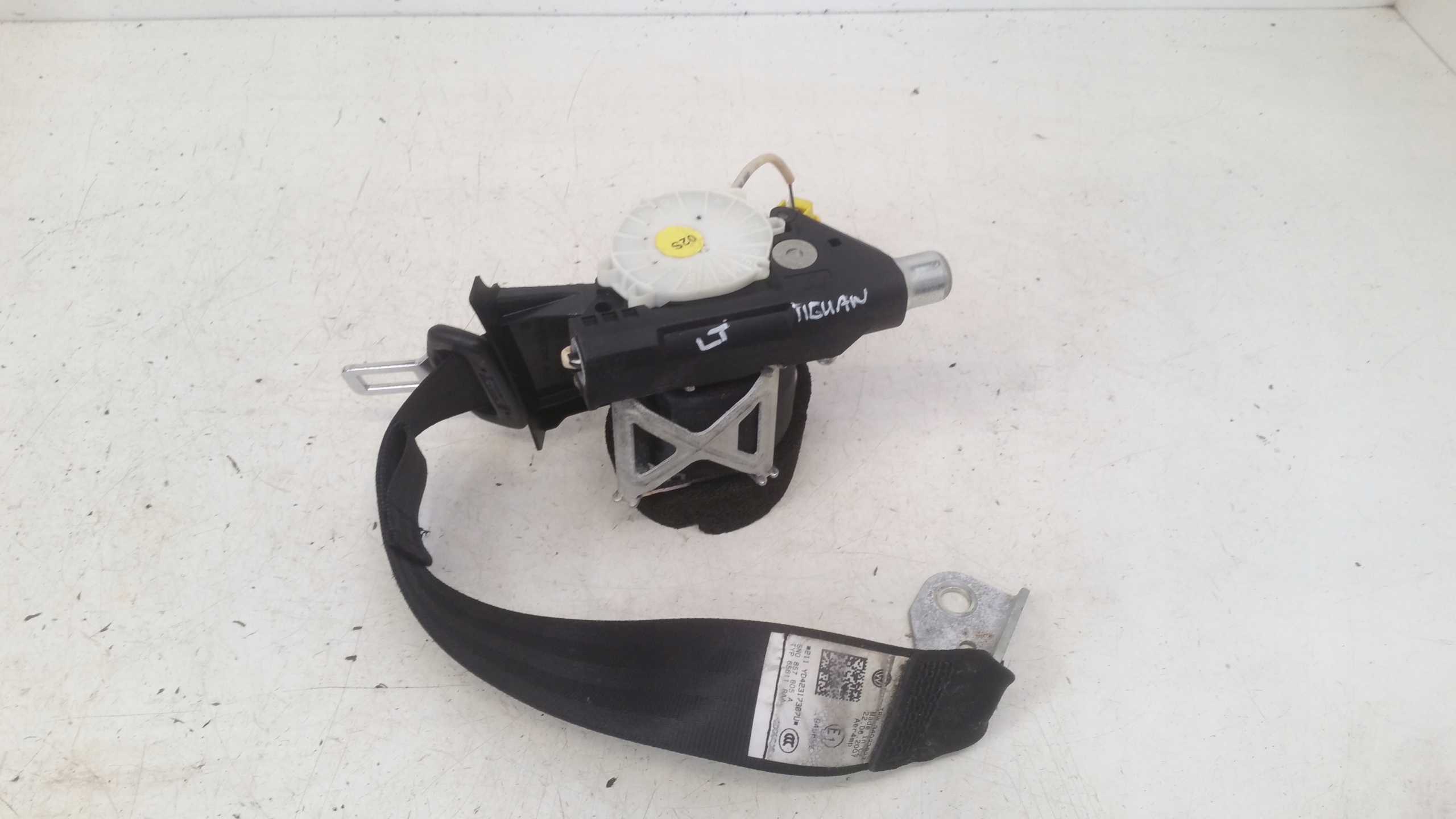 Gurten Sicherheits links heck 5N0857805A VW Tiguan