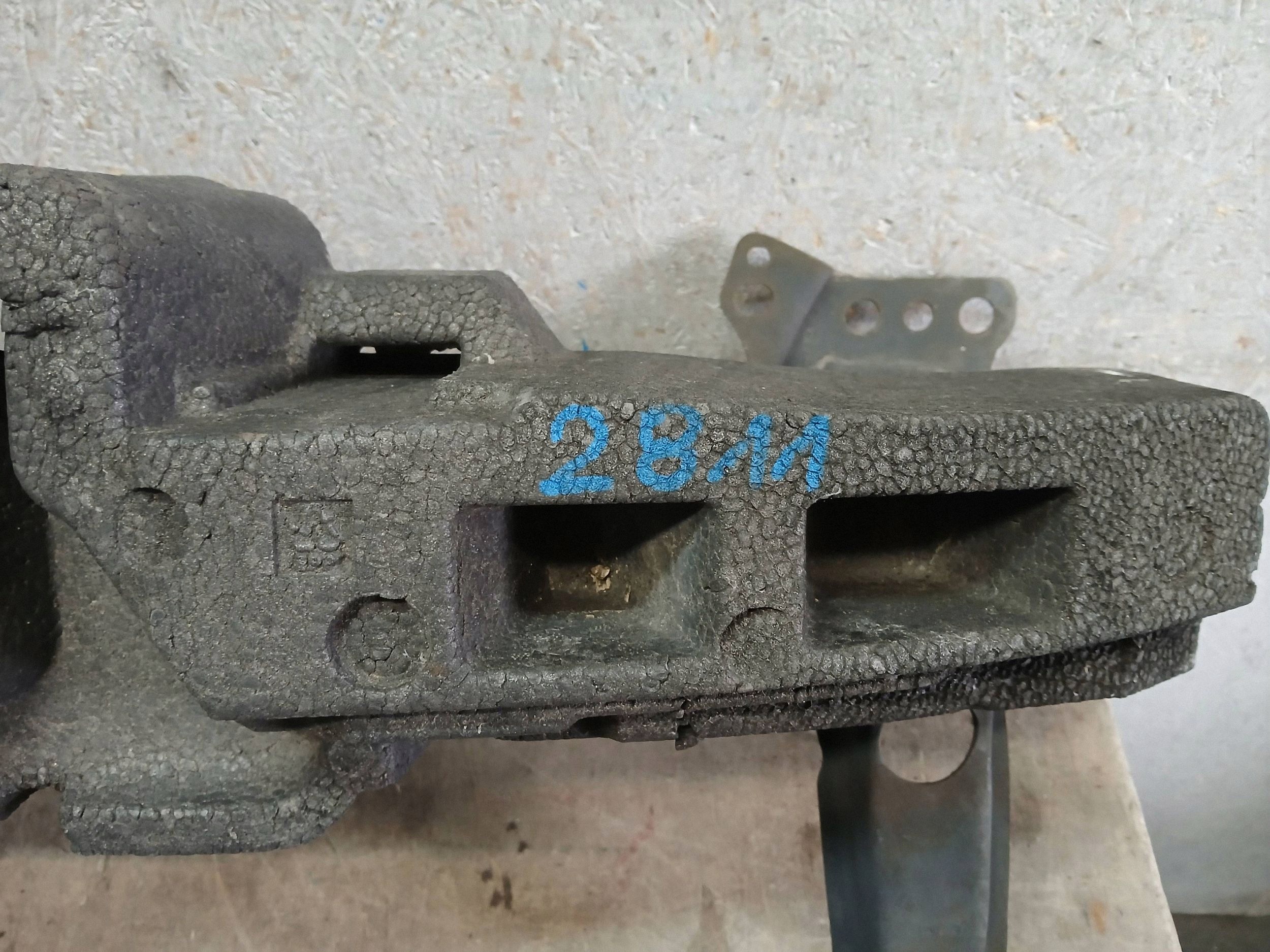 bumper support front VW TOURAN 1T0 10- 1T0807109D