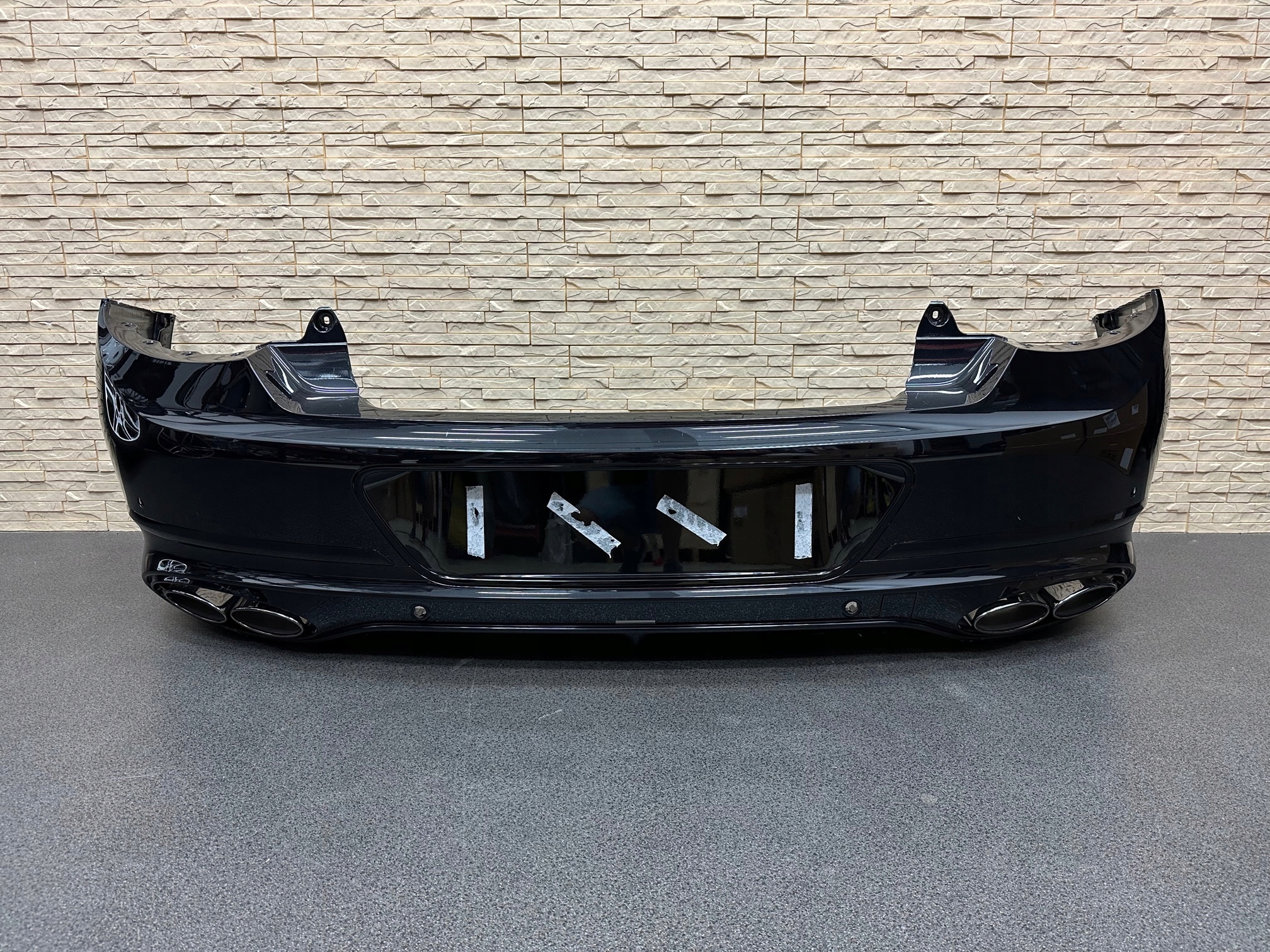 BENTLEY CONTINENTAL GT GTC 2022 ZDERZAK TYŁ BUMPER