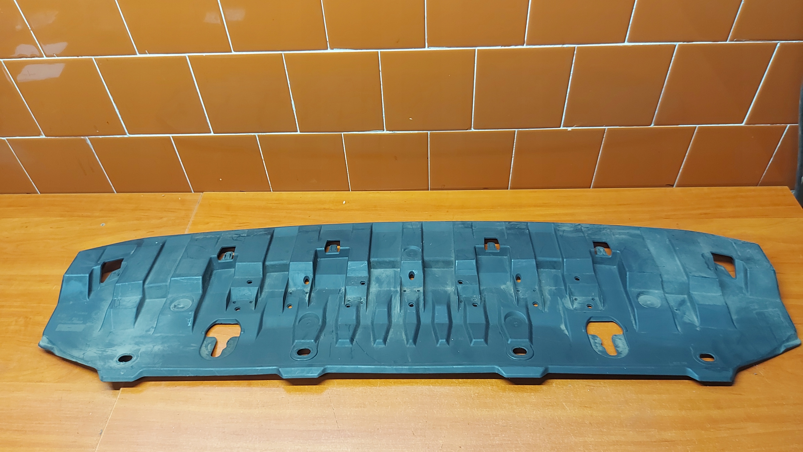 ABSORBER cover below bumper SKODA SUPERB III