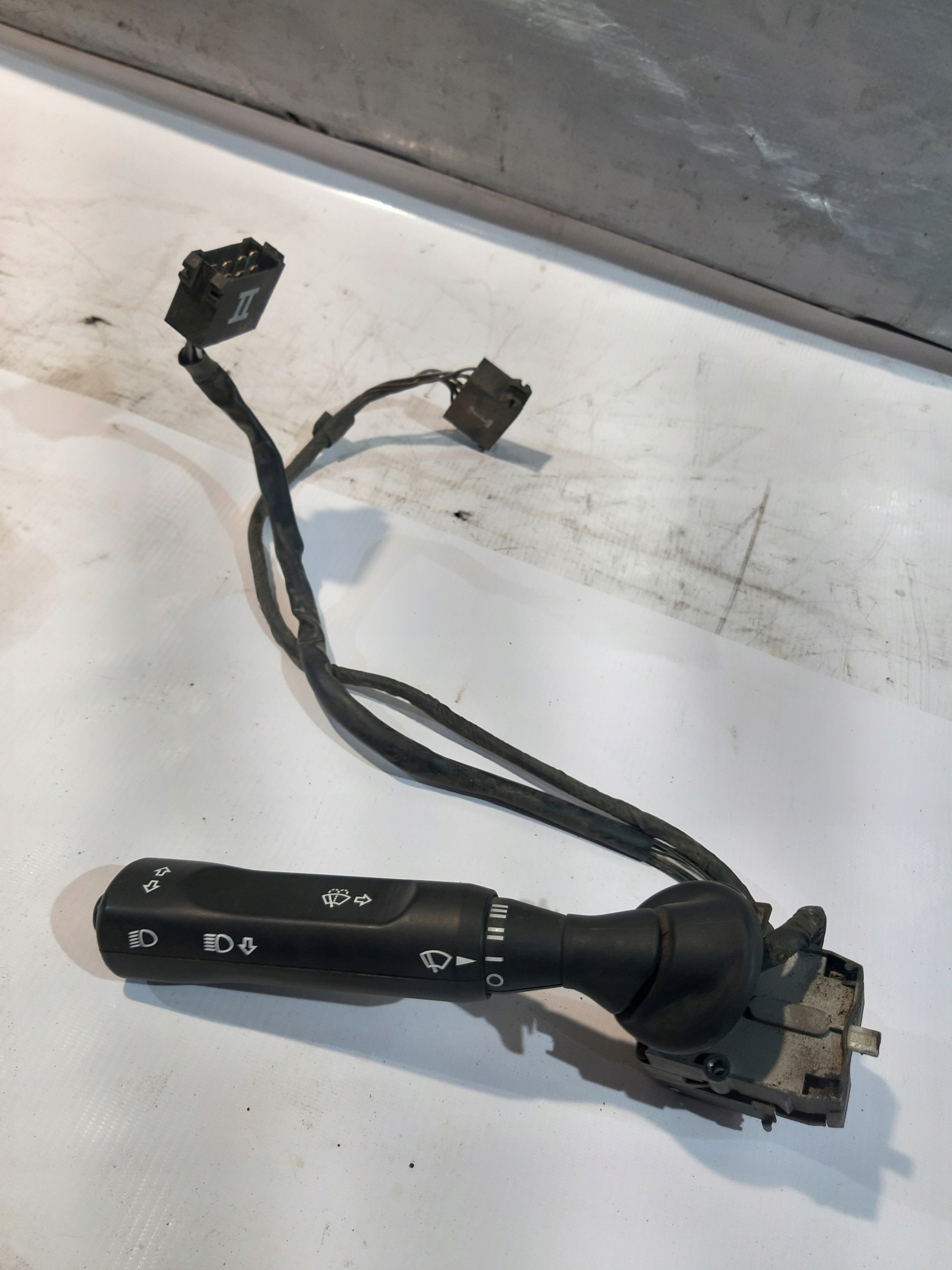Commodo essuie glace Indicateurs de direction Essuie glaces AUTOBUS MERCEDES