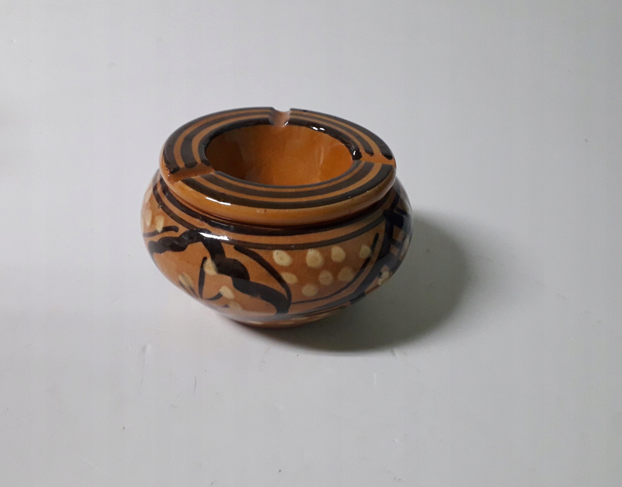 Ceramiczna popielniczka PRL / nowa