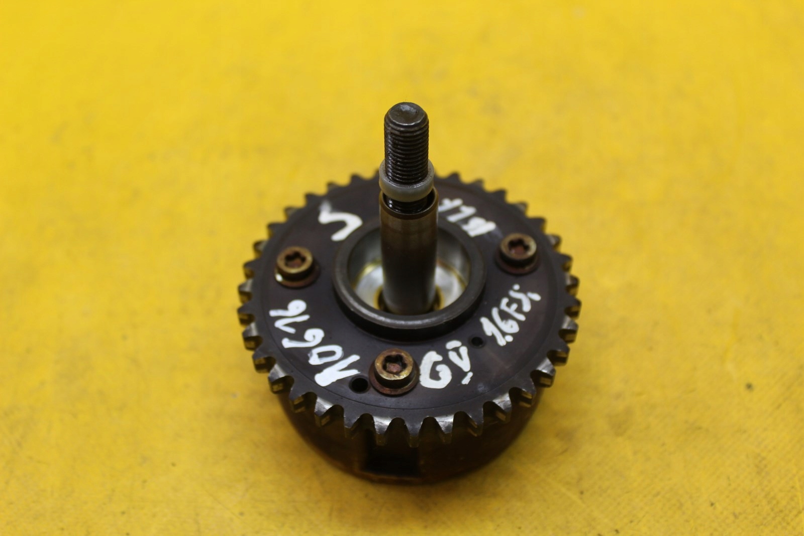 Вариатор газораспределения A3 8P GOLF V 1.6 FSI 03C109088B