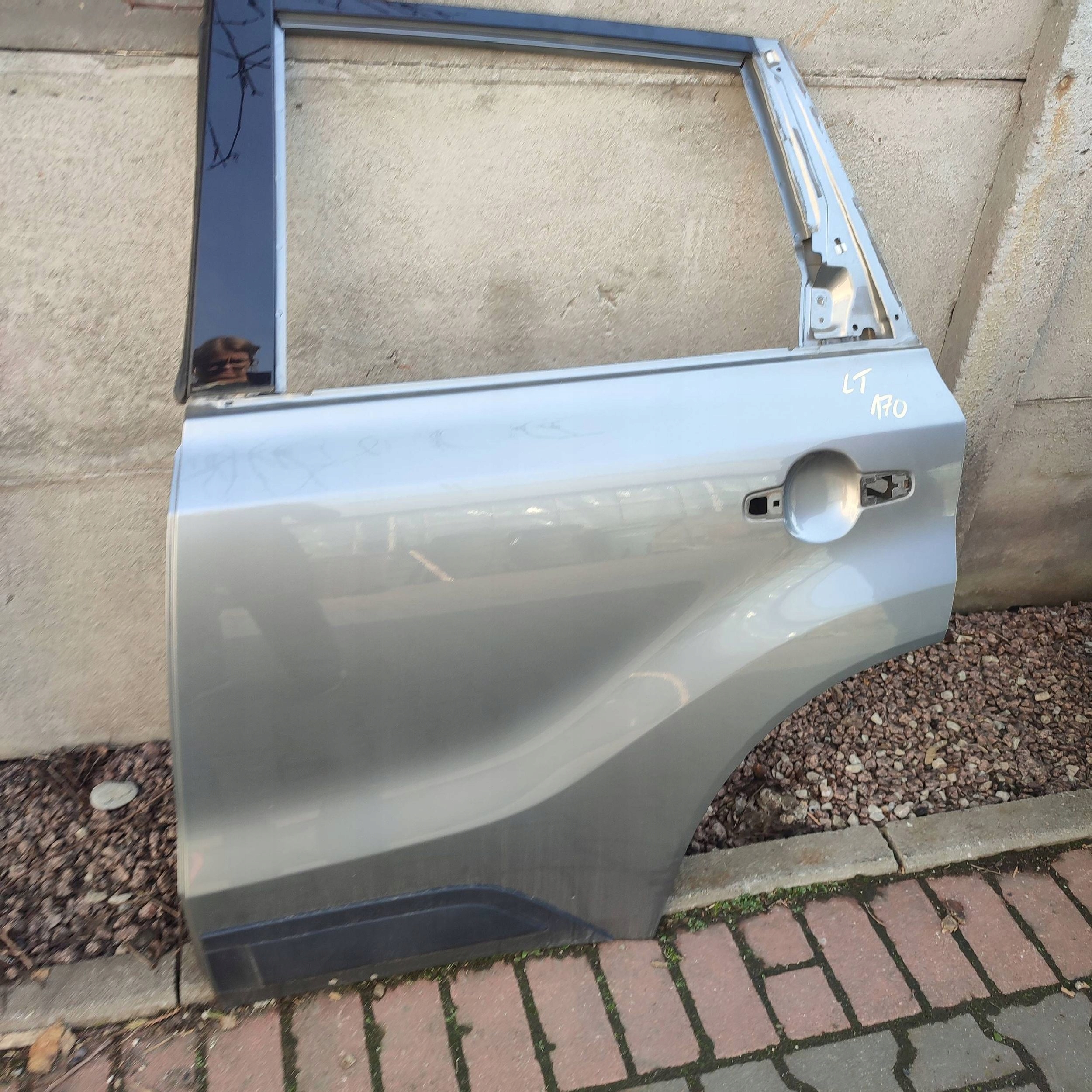 door rear. rear part side left Suzuki Vitara (LY)