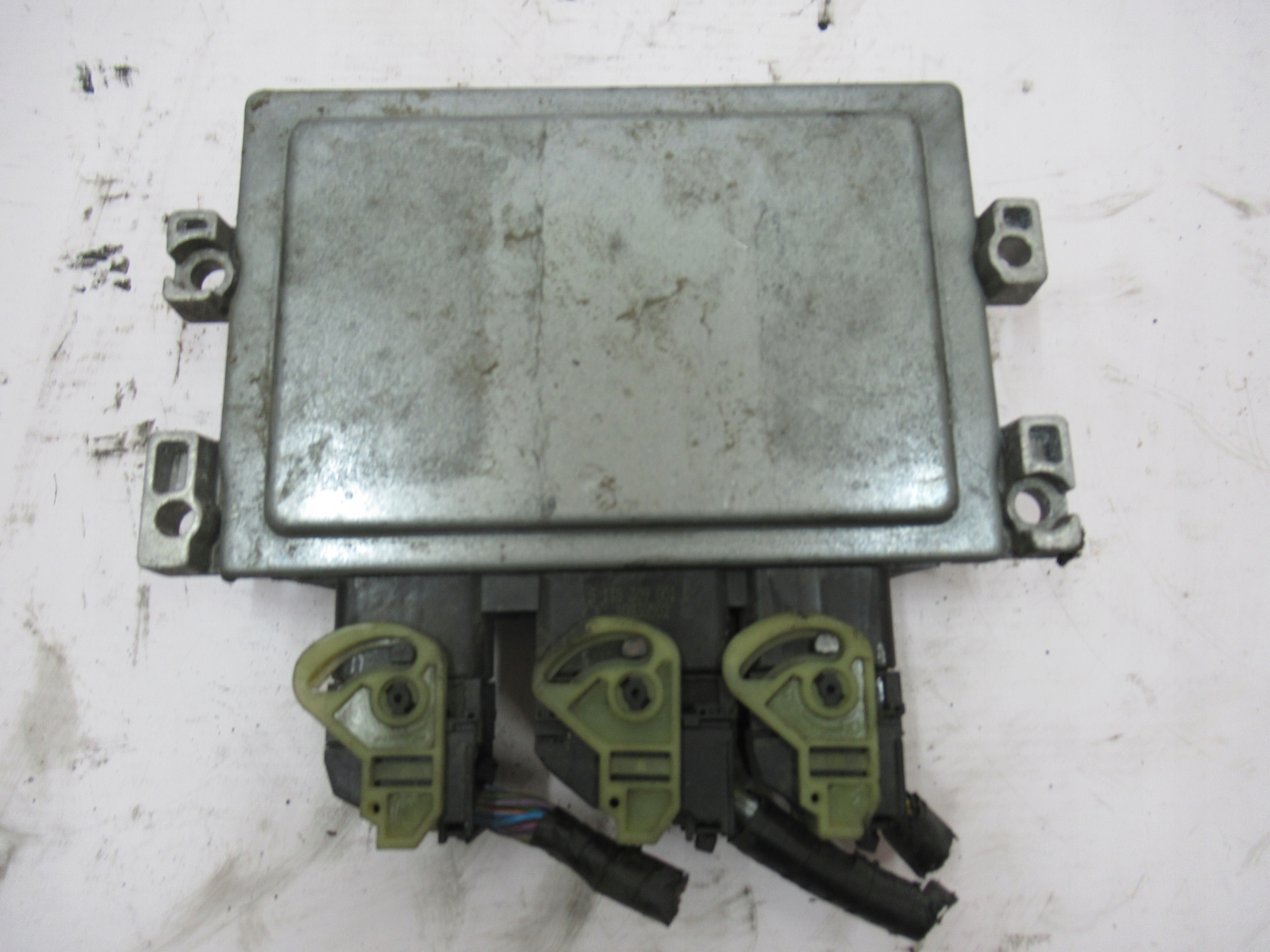 computer control unit of the engine FORD FIESTA MK7 1.25