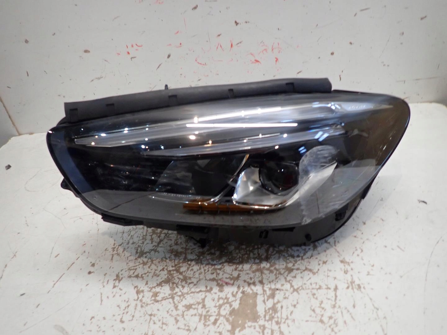 light front left MERCEDES B-KLASA W247 FULL LED