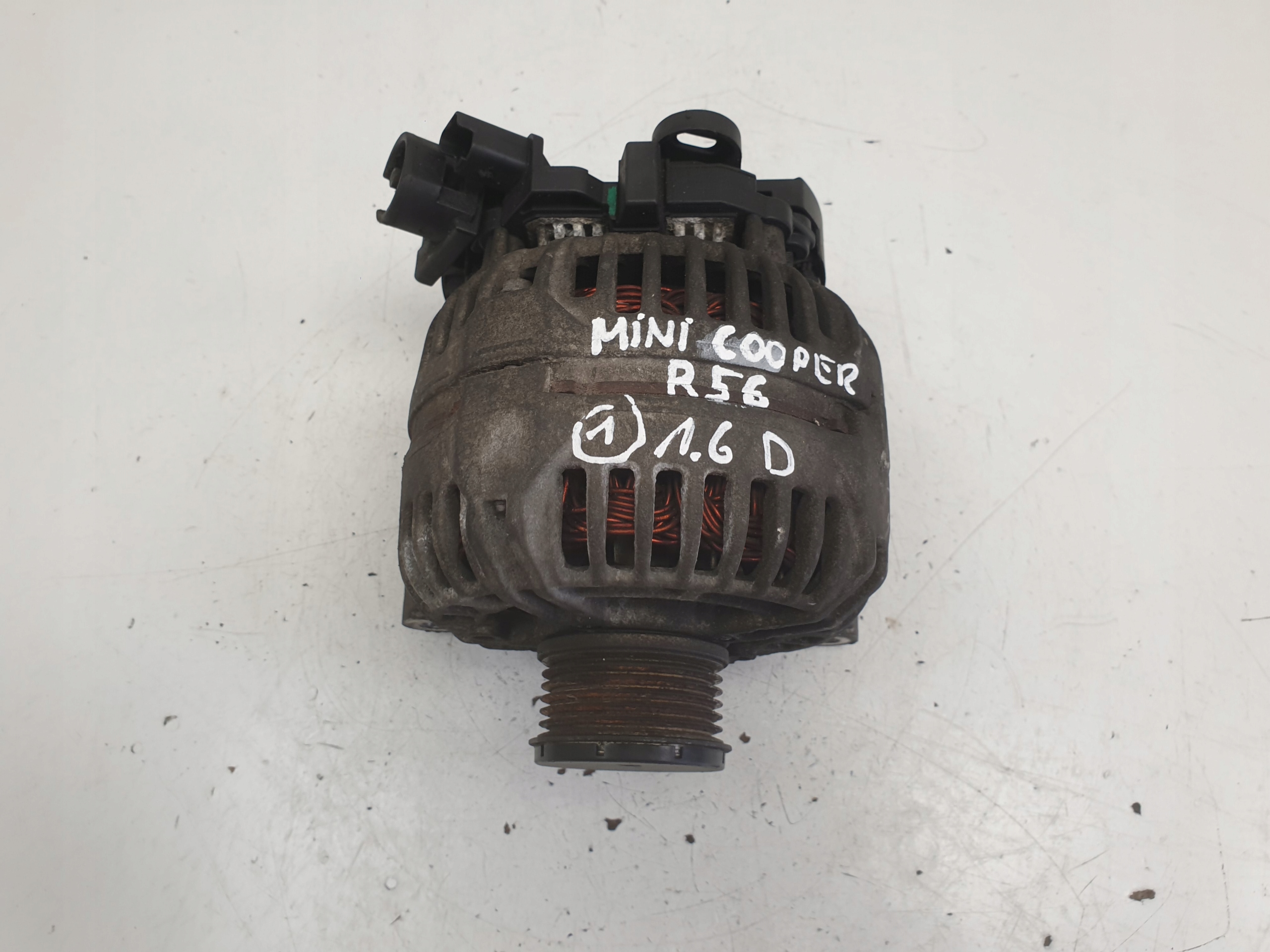 Mini Cooper R56 1.6 D ALTERNATOR 7794970 Producent części Mini OE