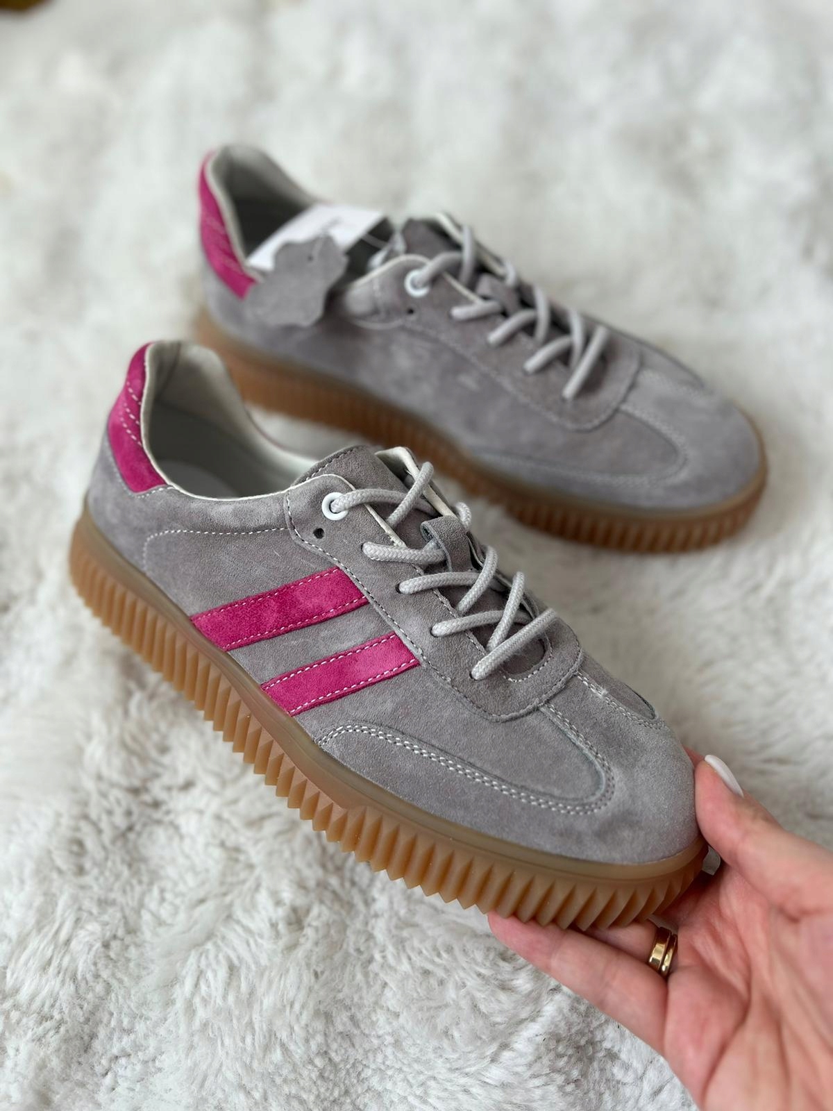 Šedorůžové kožené dámské tenisky goodin