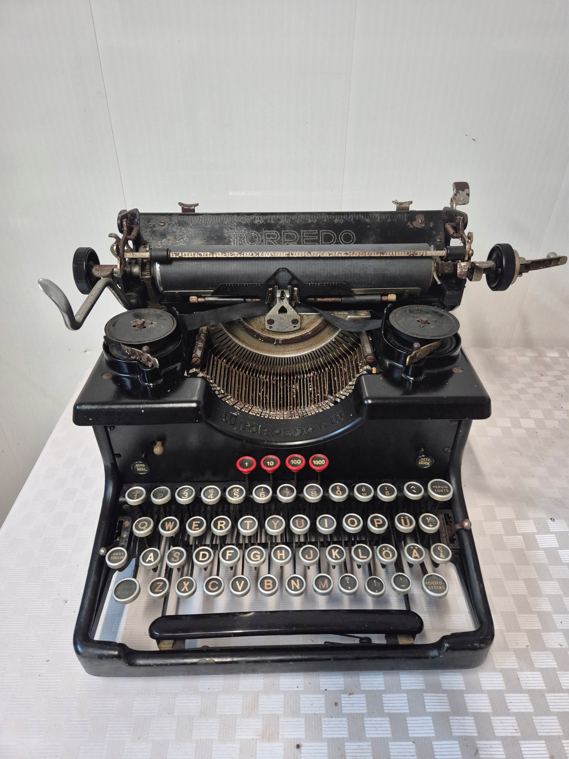 Maszyna do pisania TORPEDO 6
