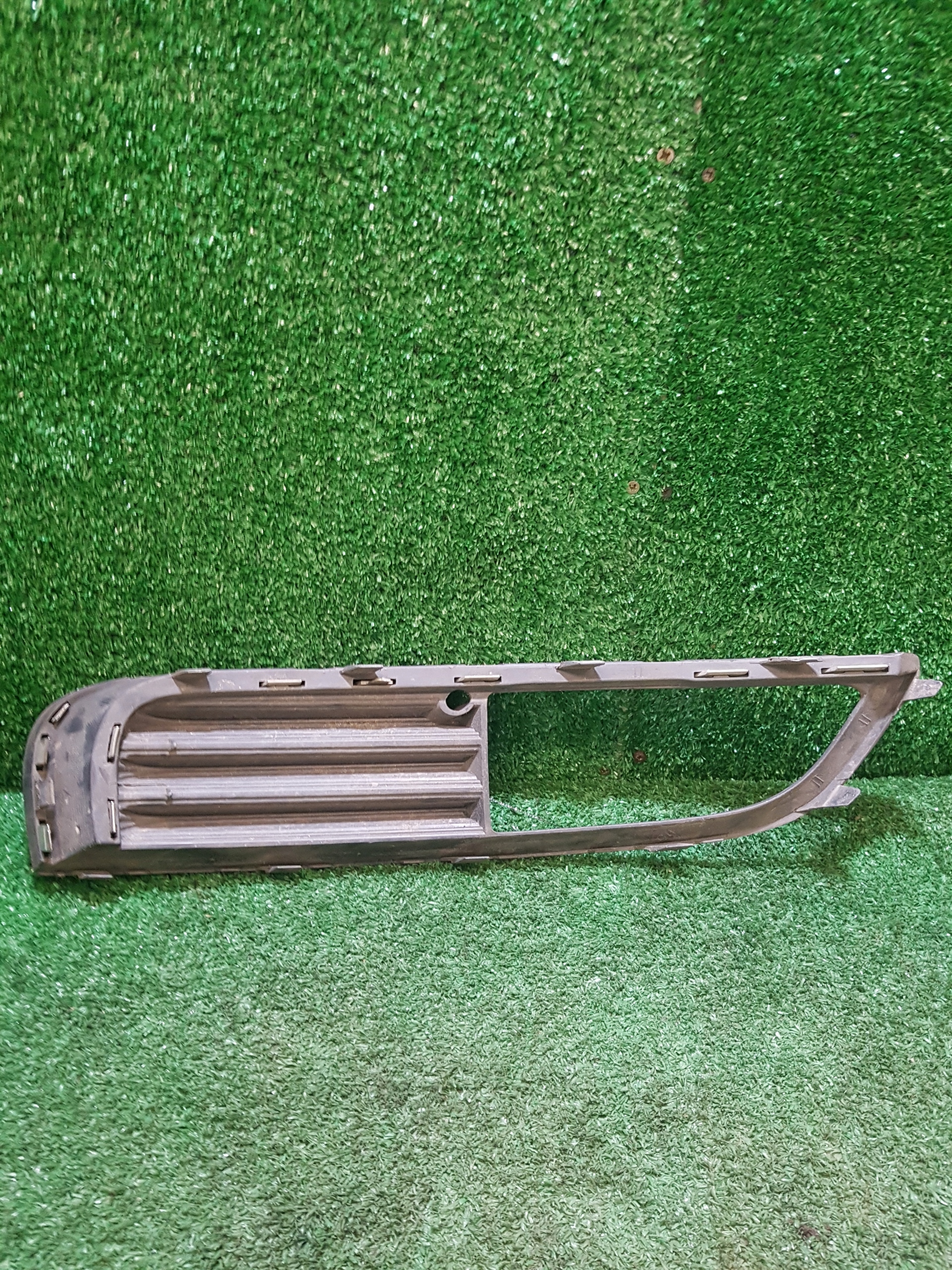 grid of a bumper right OPEL INSIGNIA