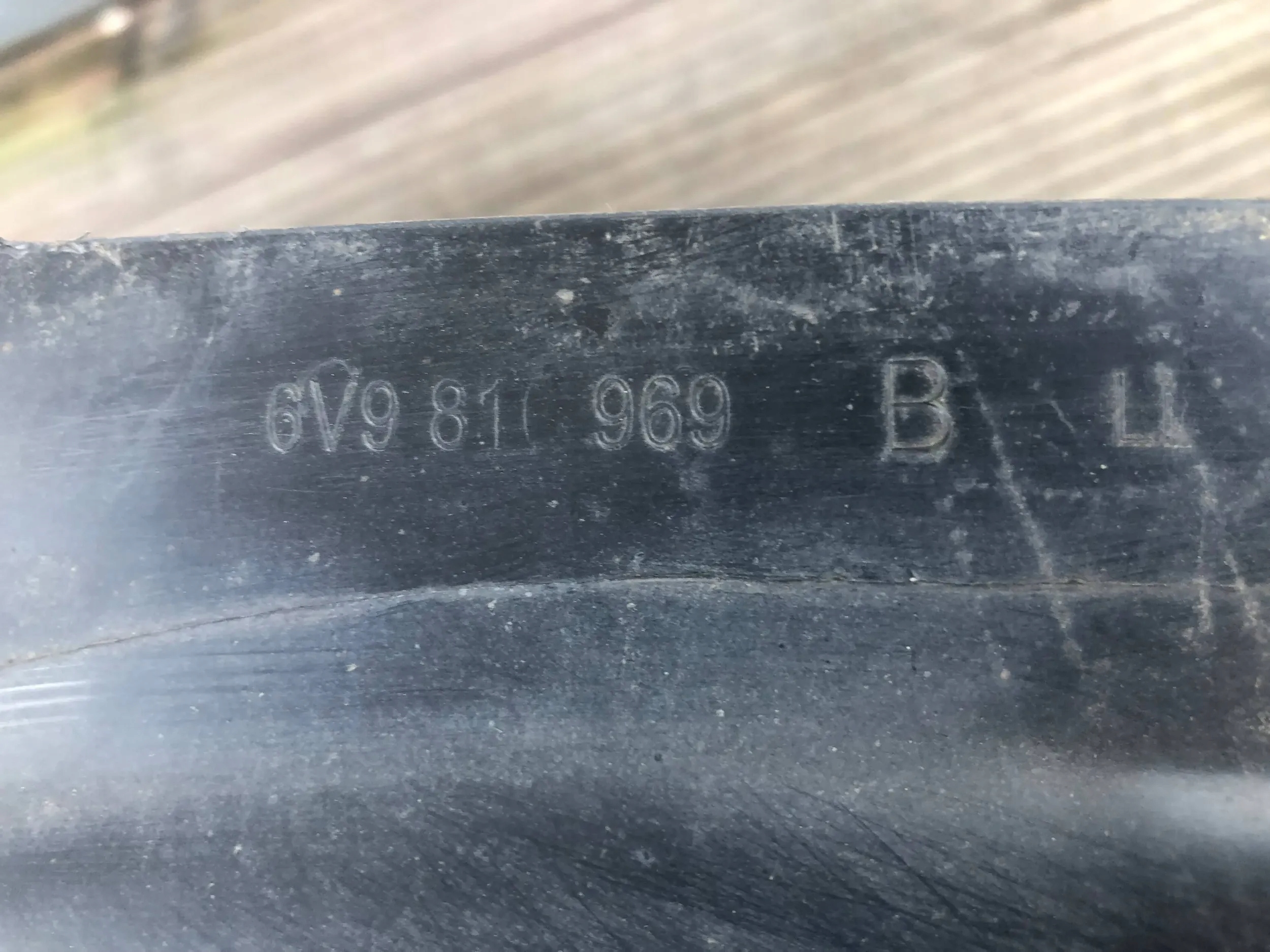 mudguard left rear part SKODA FABIA III KOMBI 6V9810969B
