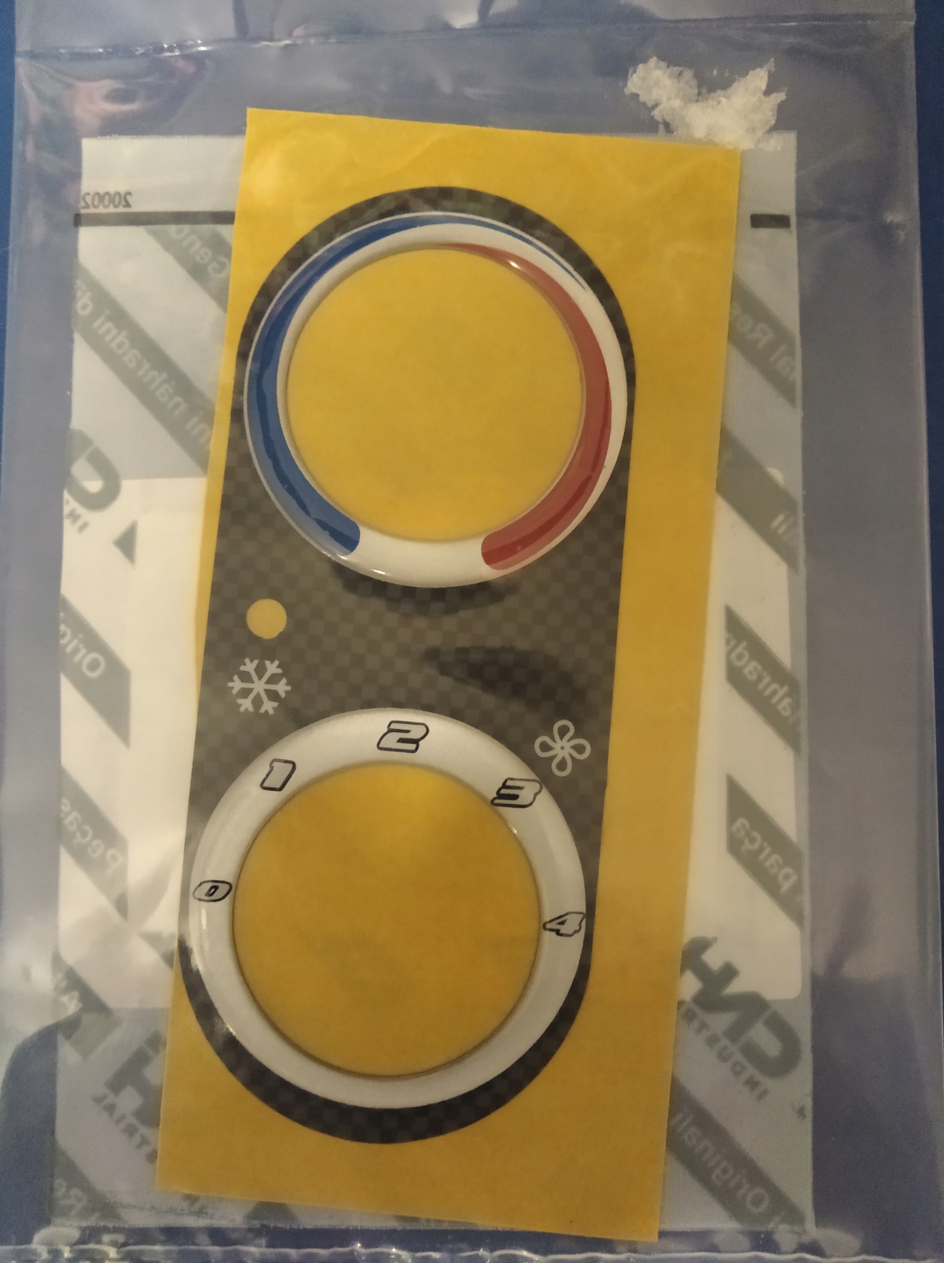 Наклейка на панель кондиционера New Holland 84527891