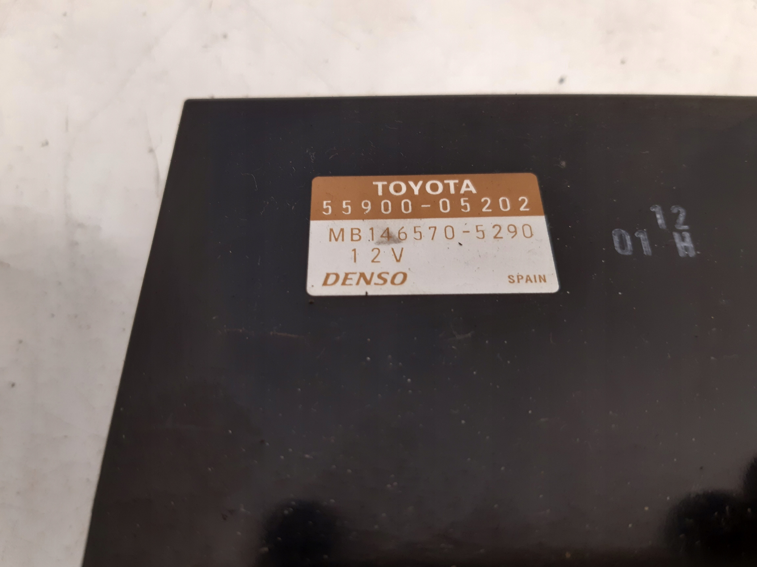 Panel BOCCHETTE 5590005202 Toyota Avensis T25