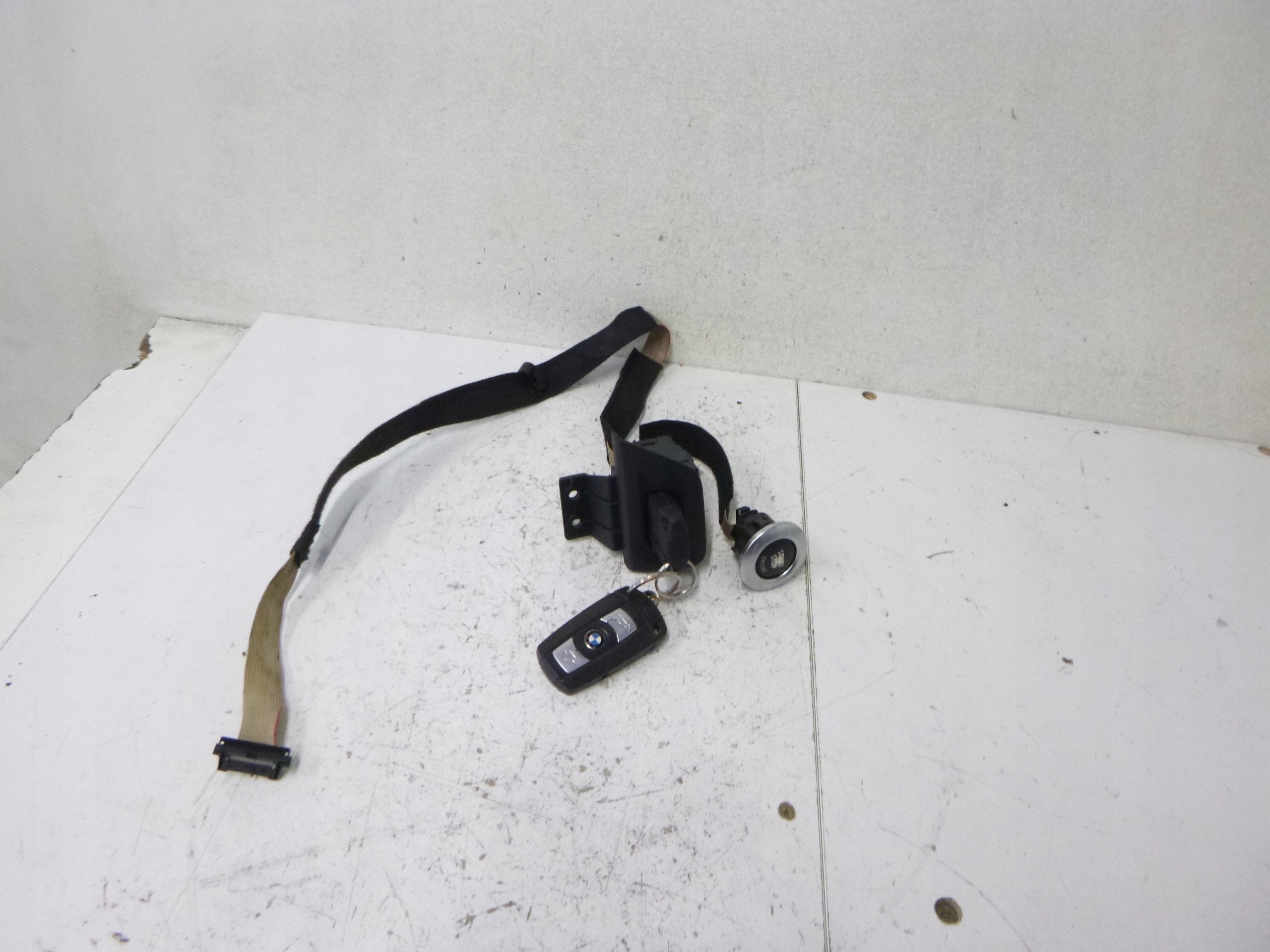 ignition player kluczyka button START 2 klucze BMW 1 E87 E81 E90 6949499