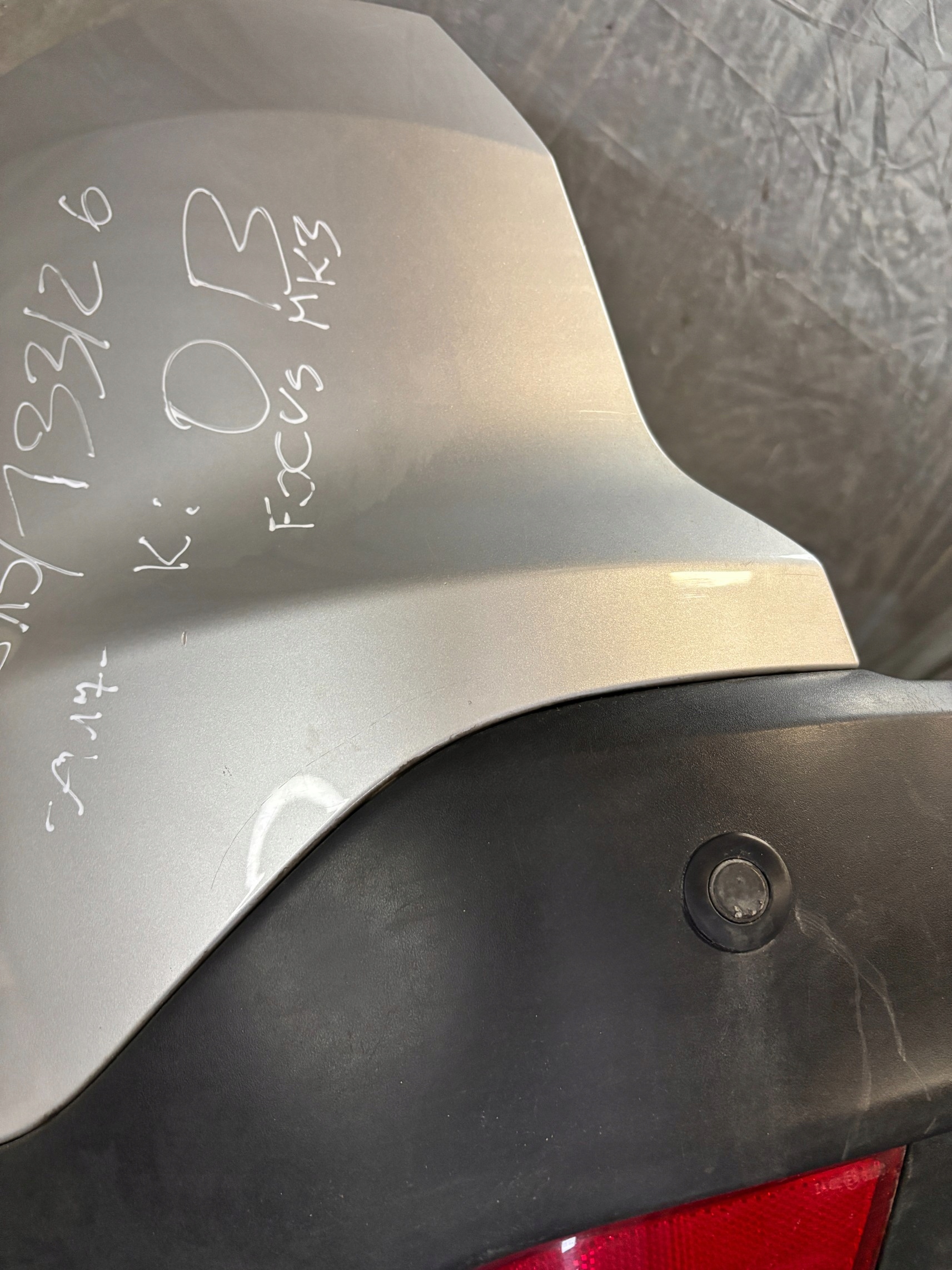 bumper rear PDC Ford Focus Mk3 III 3 kombi k:OB