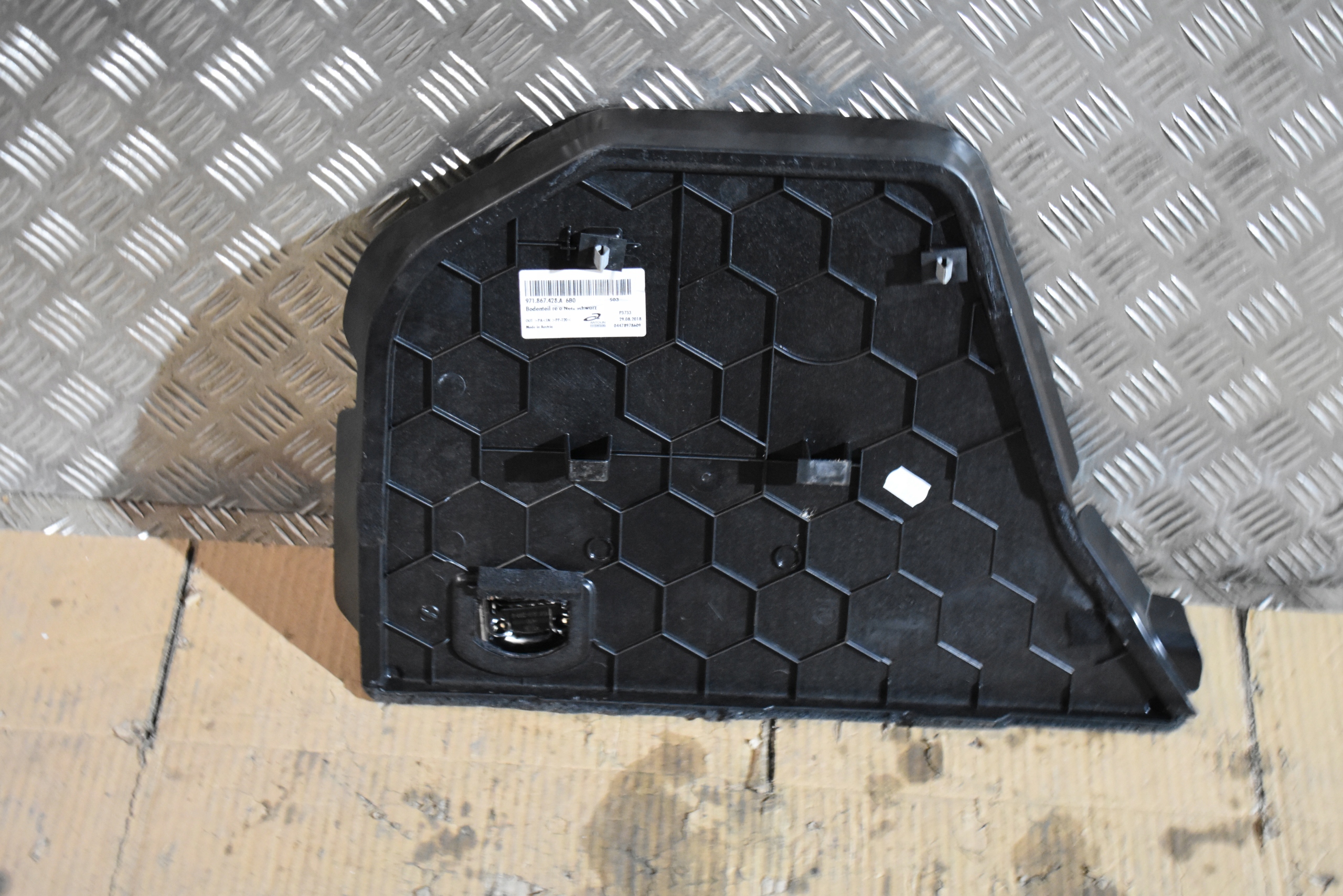 boot upholstery right PORSCHE PANAMERA 971 1