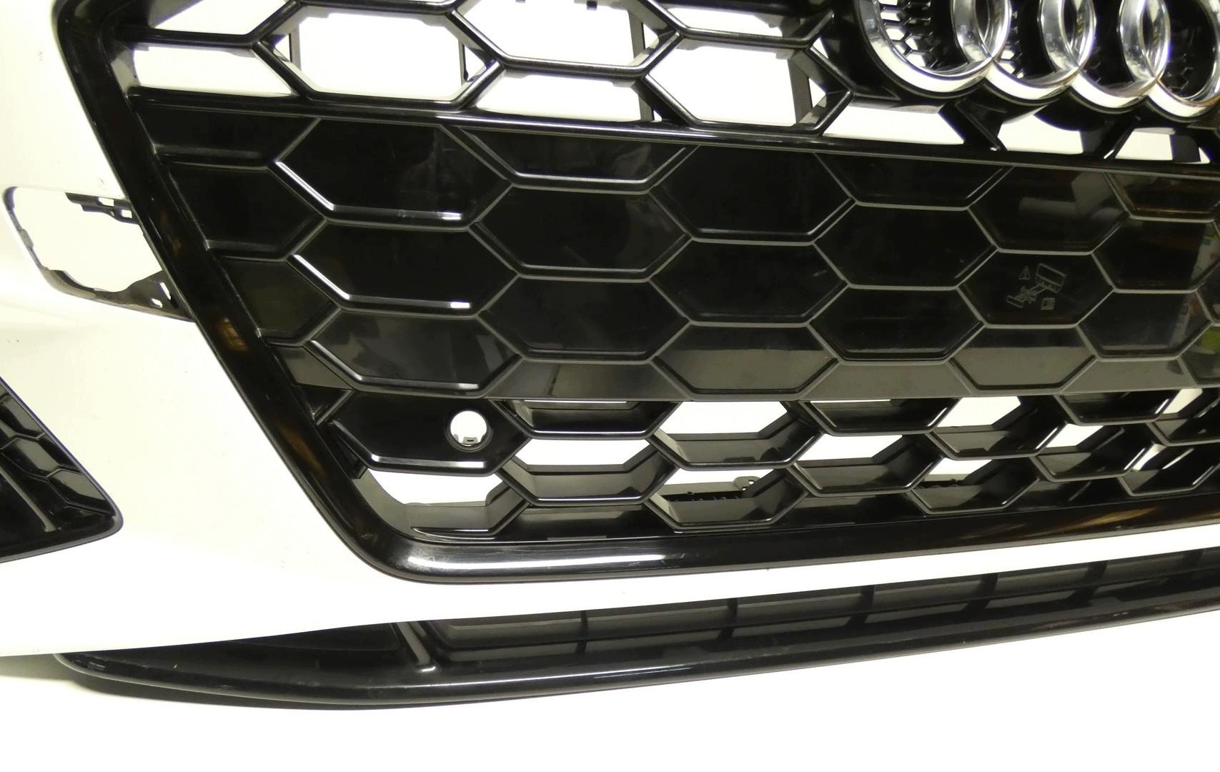 AUDI A4 B9 LIFT S-LINE below 4 PDC 8W0807437AQ 2019- bumper front front