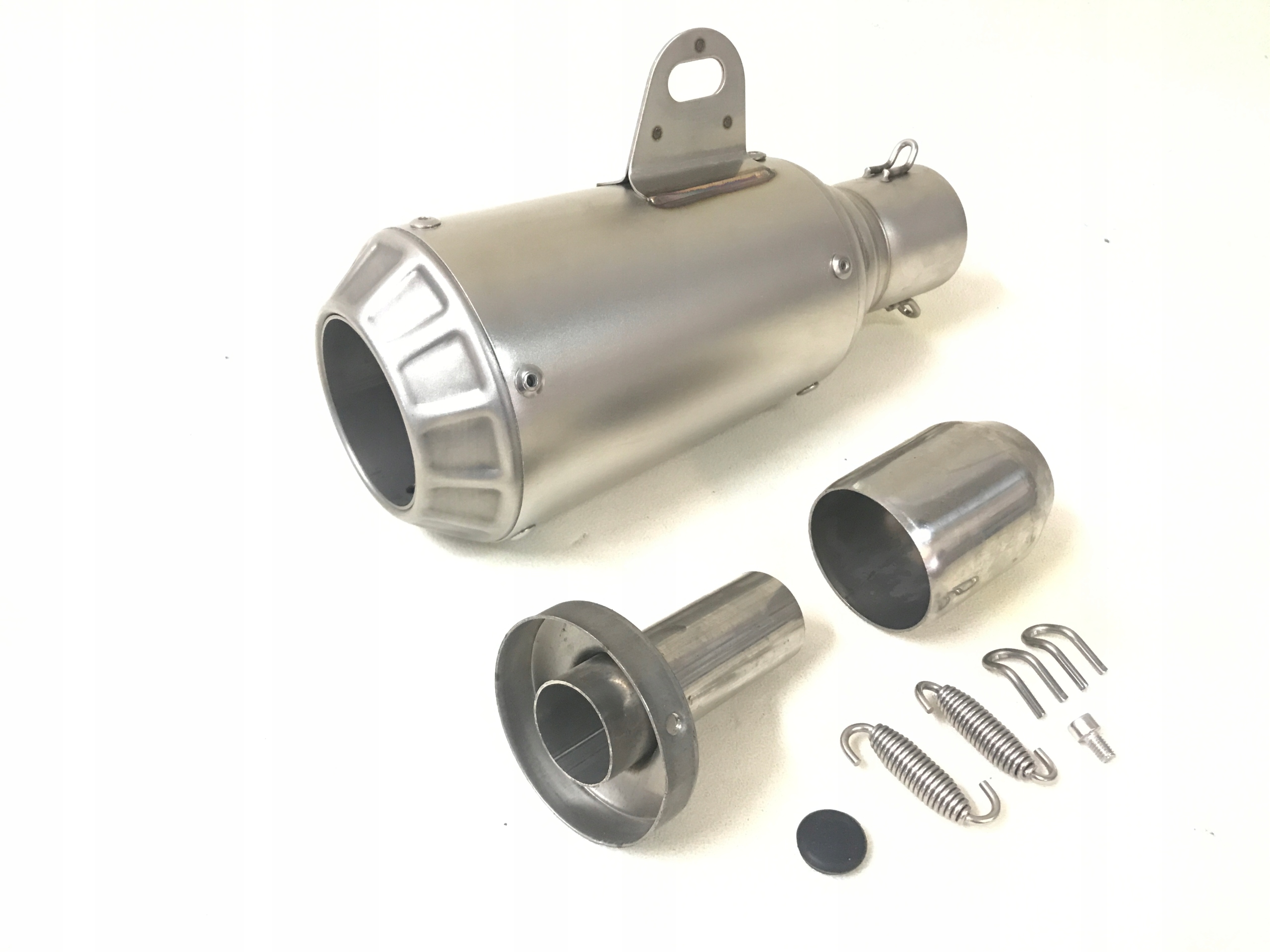 

Końcówka Wydechu Scmb V2 Srebrna Kpl Cafe Racer