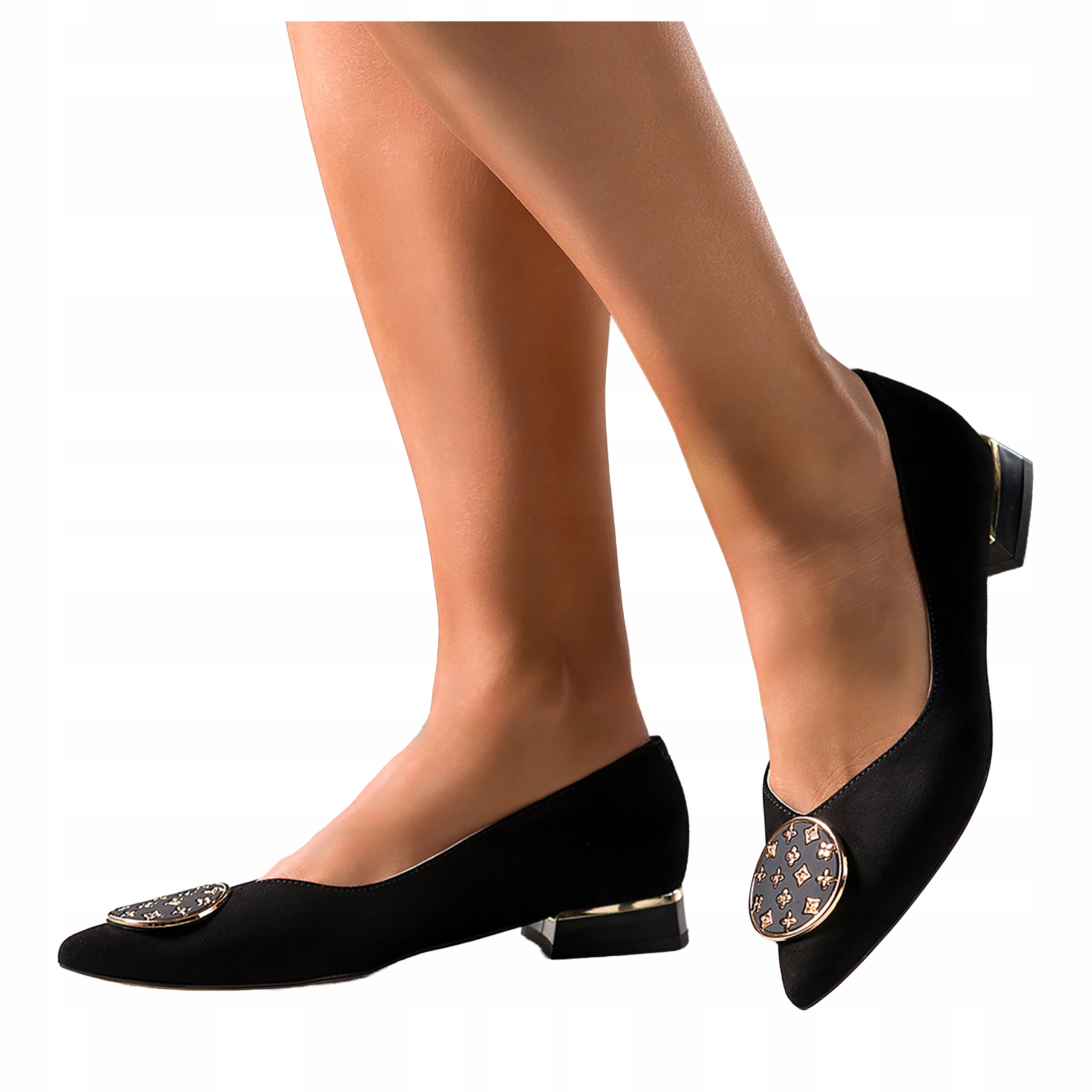 Černé dámské kožené Polské Baleríny na podpatku, zlatá módní ozdoba, velikost 39
